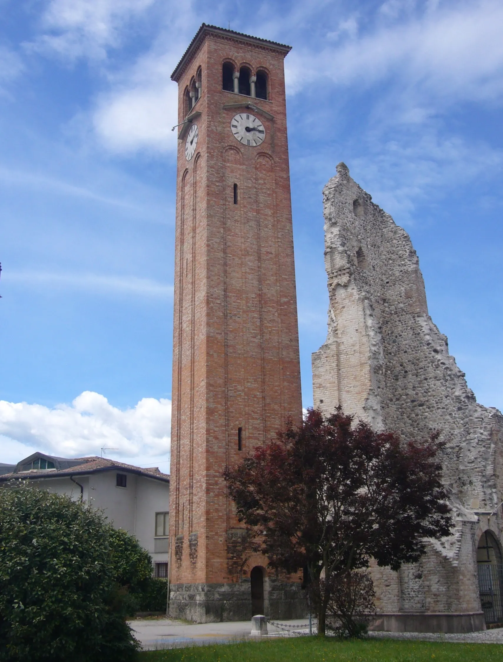 Photo showing: Il campanile di Moriago della Battaglia