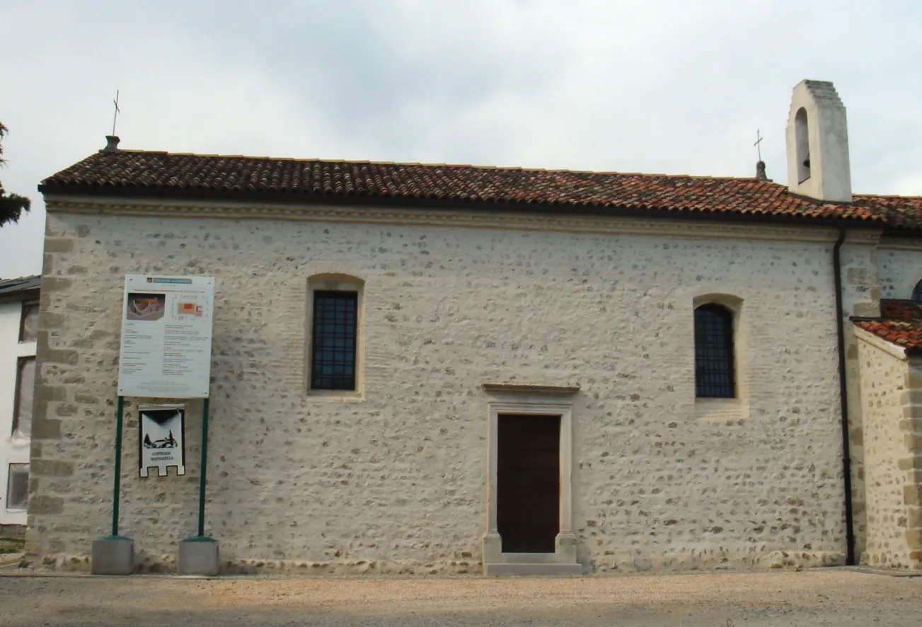Photo showing: Cappella Maggiore, TV: chiesa longobarda, IX sec.