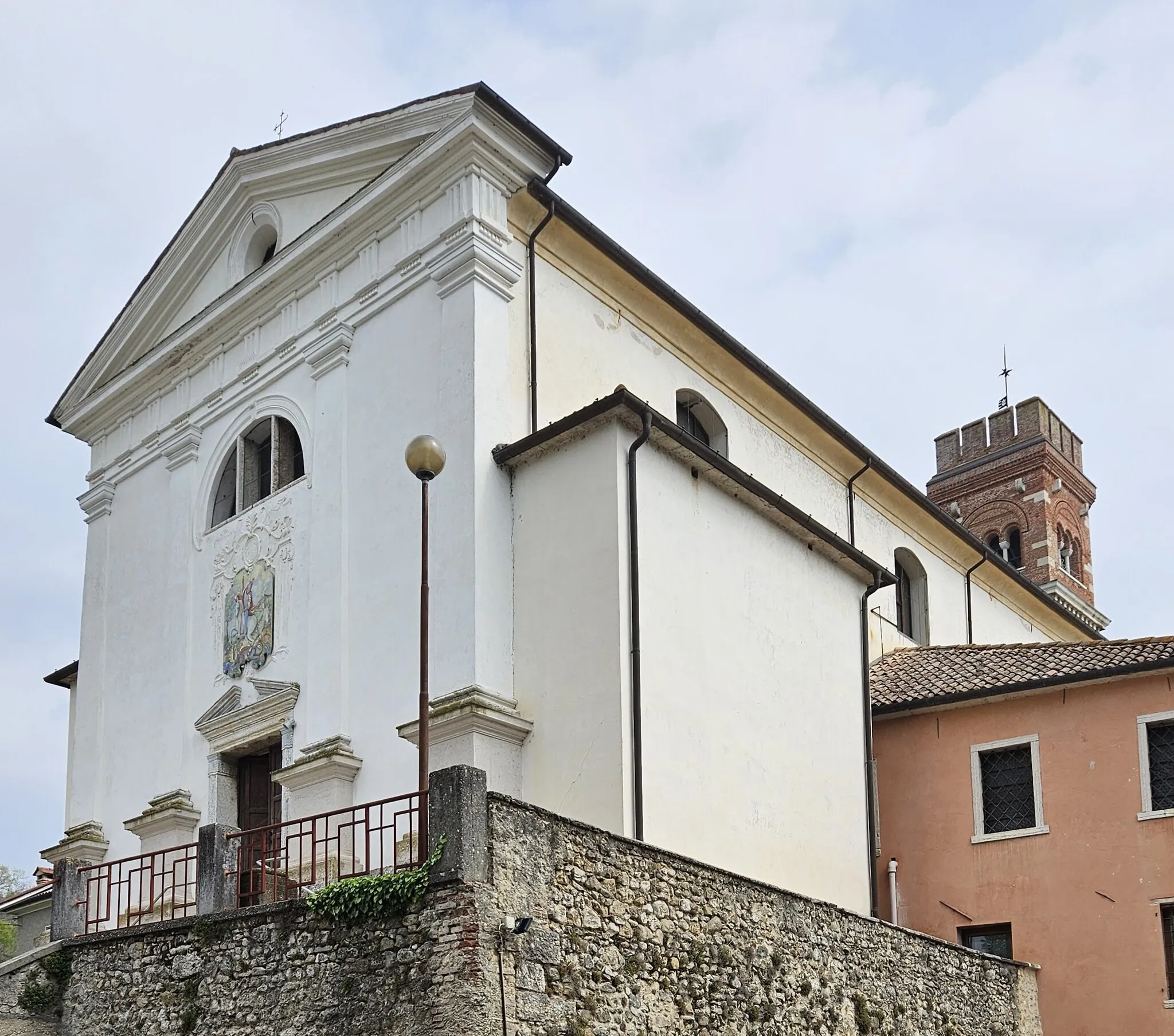 Photo showing: La chiesa parrocchiale di Castelcucco, in provincia di Treviso