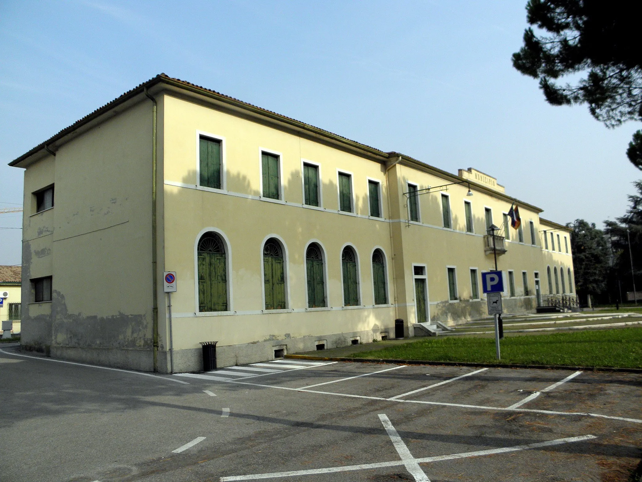 Photo showing: Martellago, il palazzo municipale.