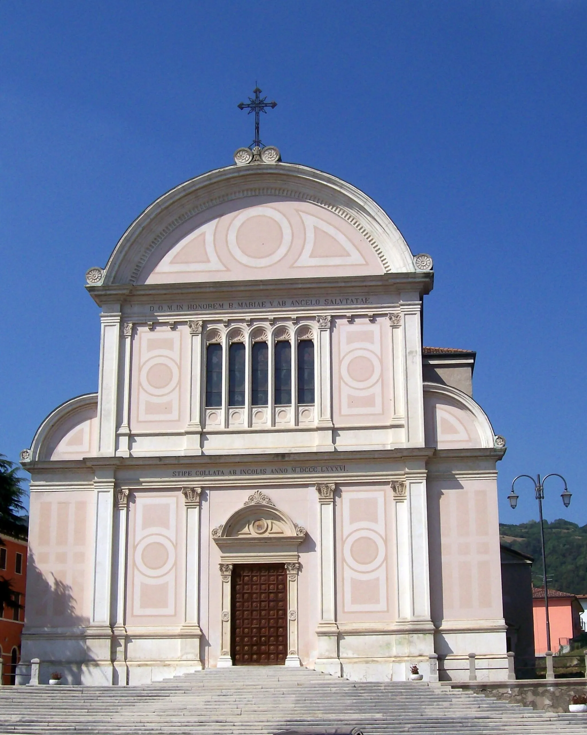 Photo showing: Chiesa parrocchiale di Santa Maria Annunziata in Roncà (VR).