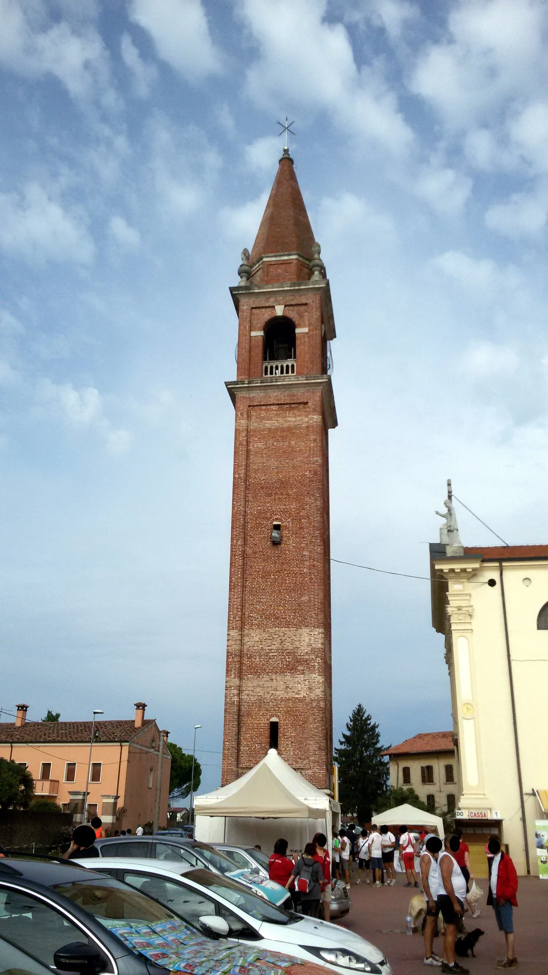 Photo showing: Campanile della chiesa parrocchiale di S. Sebastiano di Cologna Veneta (VR).