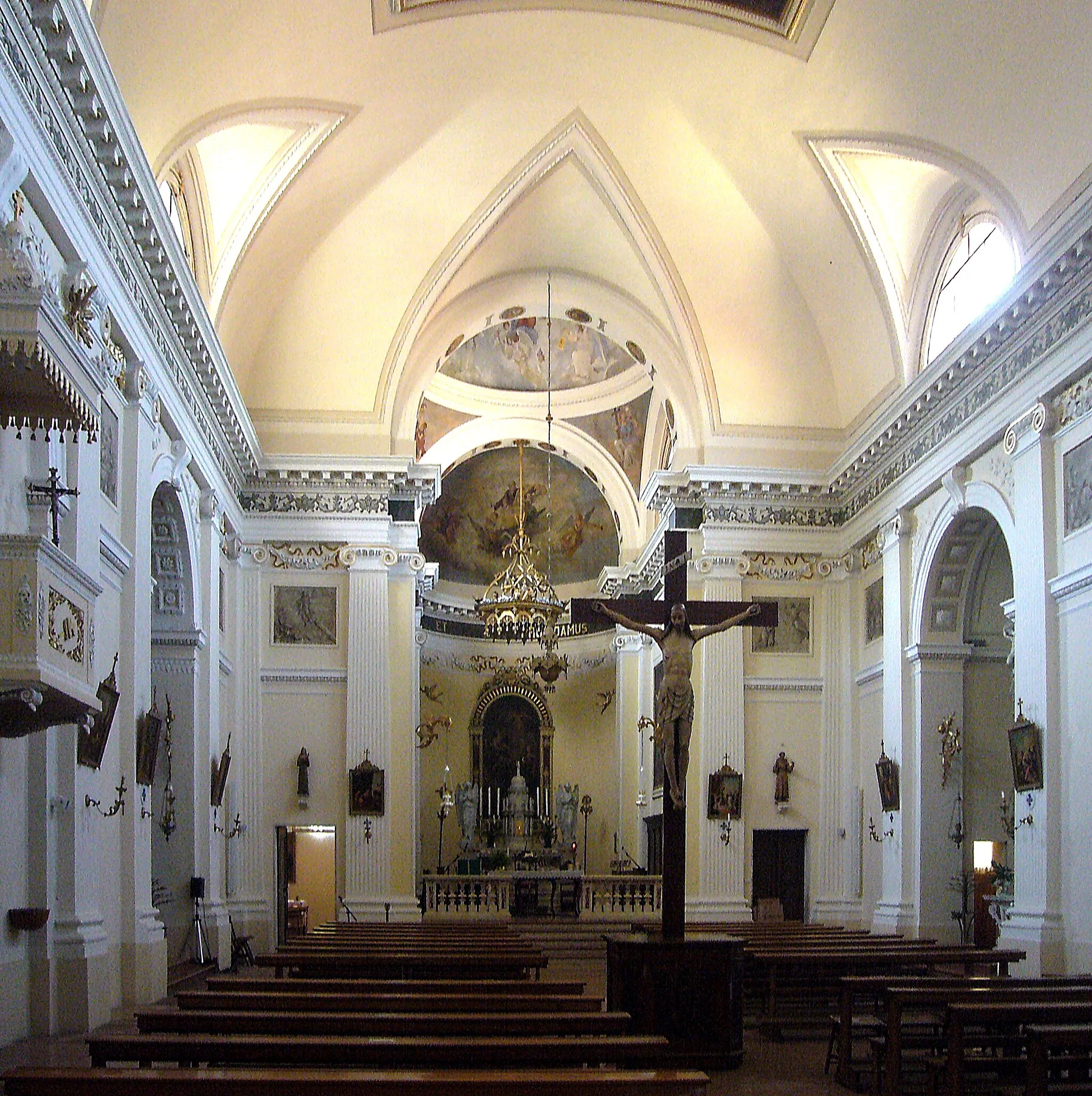 Photo showing: L'interno della chiesa parrocchiale di Calvene