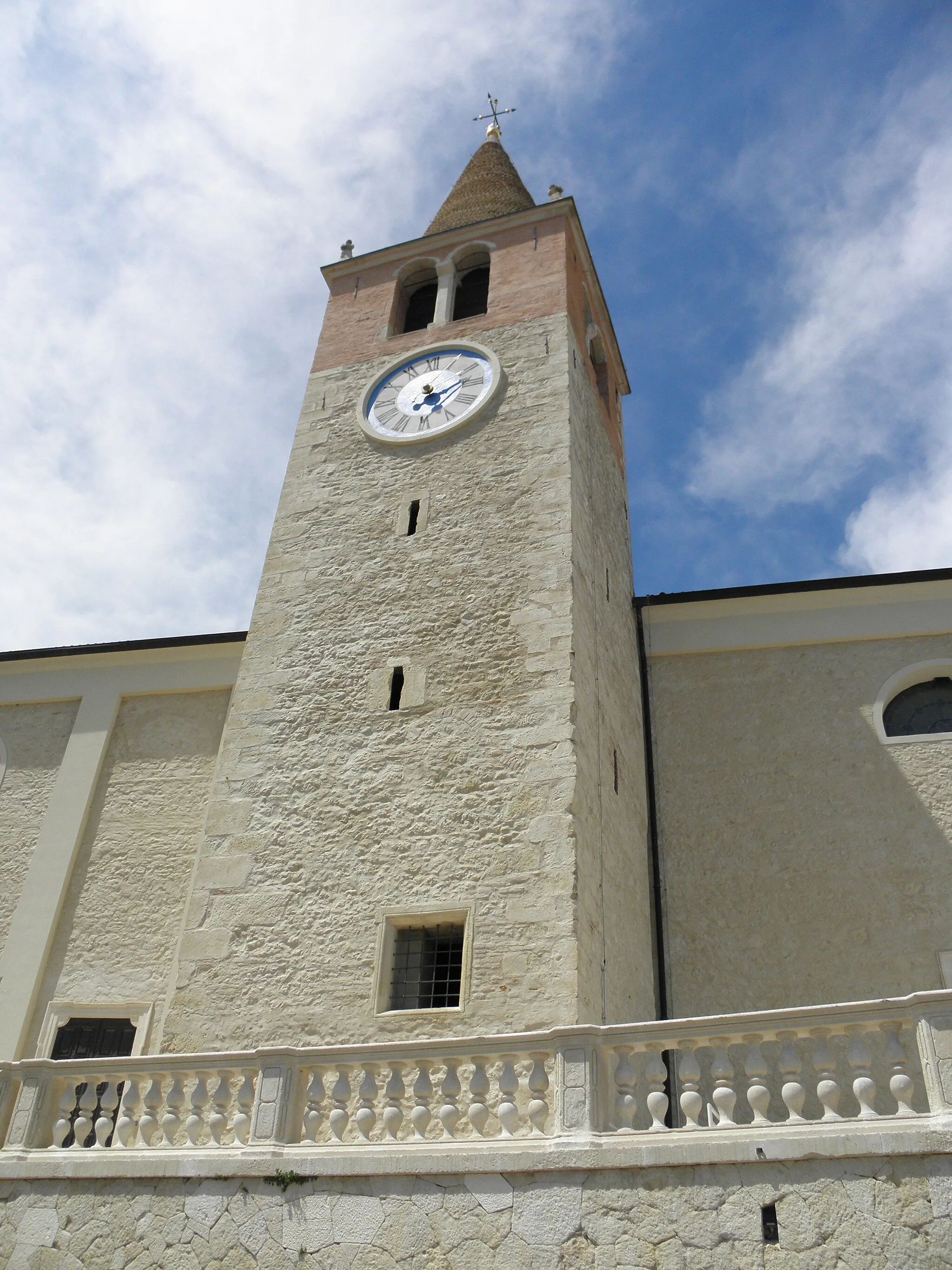 Photo showing: Orgiano, il campanile della chiesa parrocchiale di Santa Maria Assunta.