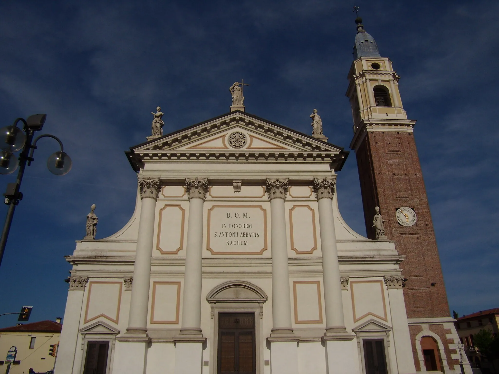 Photo showing: The Cathedral of Rosà, Vicenza, Italy