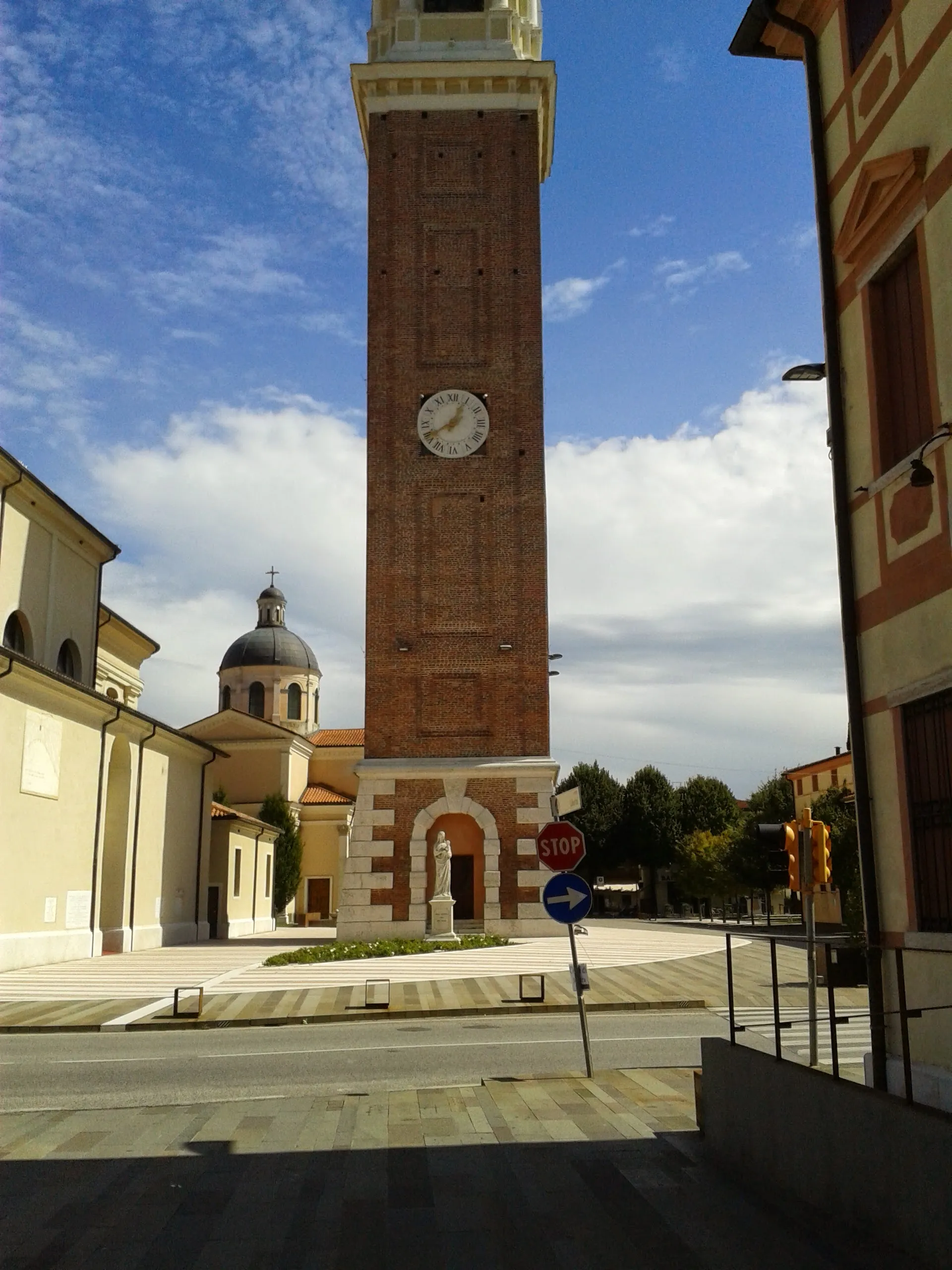 Photo showing: Bell tower of Rosà