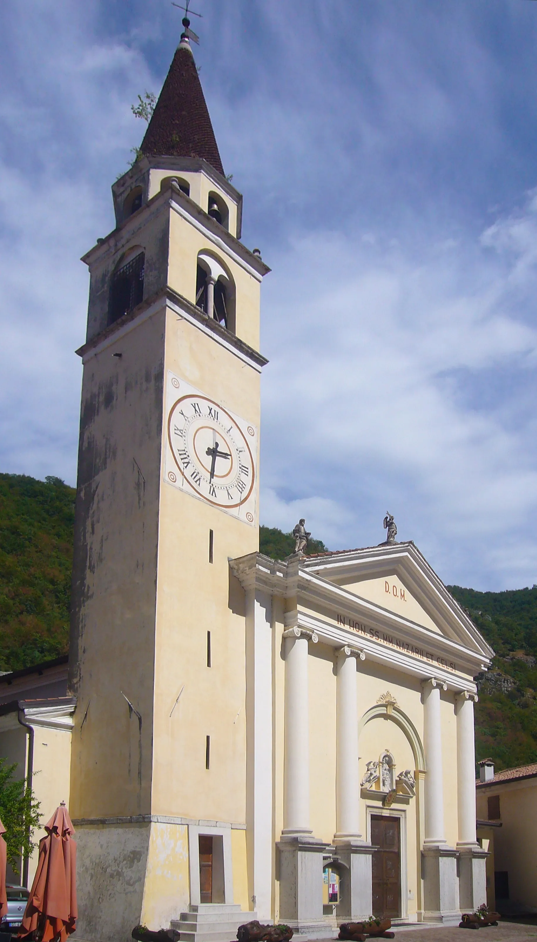 Photo showing: La chiesa parrocchiale di San Nazario, frazione di Valbrenta