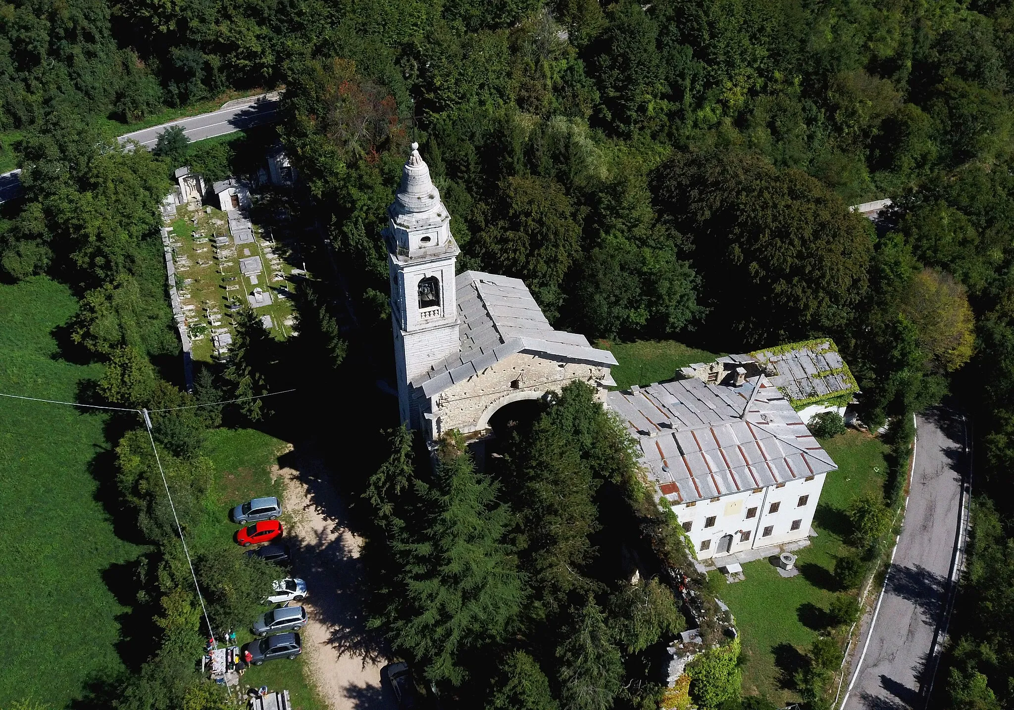 Photo showing: Breonio (Fumane, Veneto, Italy), old Saint Martial church and cemetery
