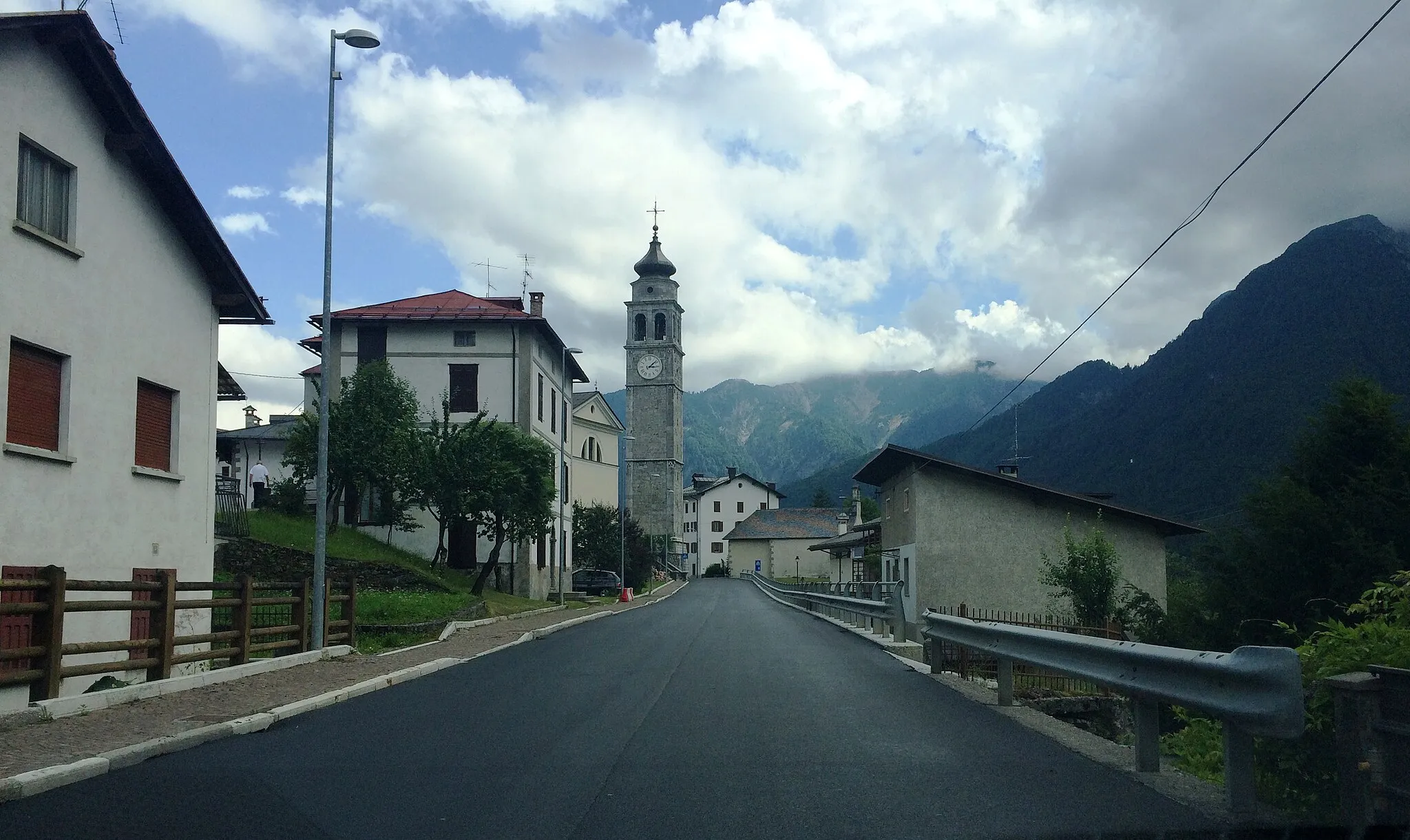 Photo showing: An image from the little commune of Forni di Sopra, in Udine county - northern Italy