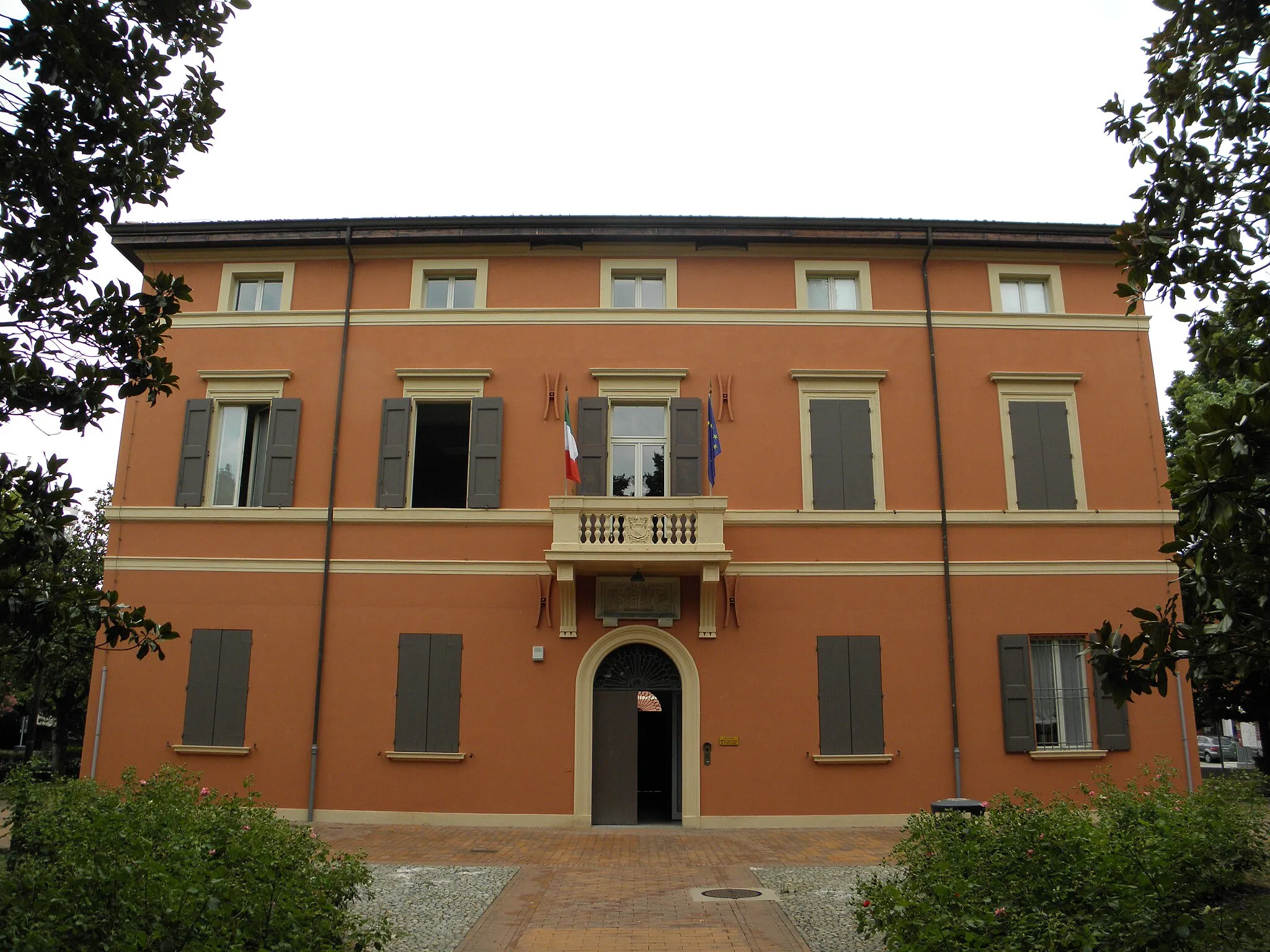 Photo showing: Arglato, l'edificio che ospita il municipio.