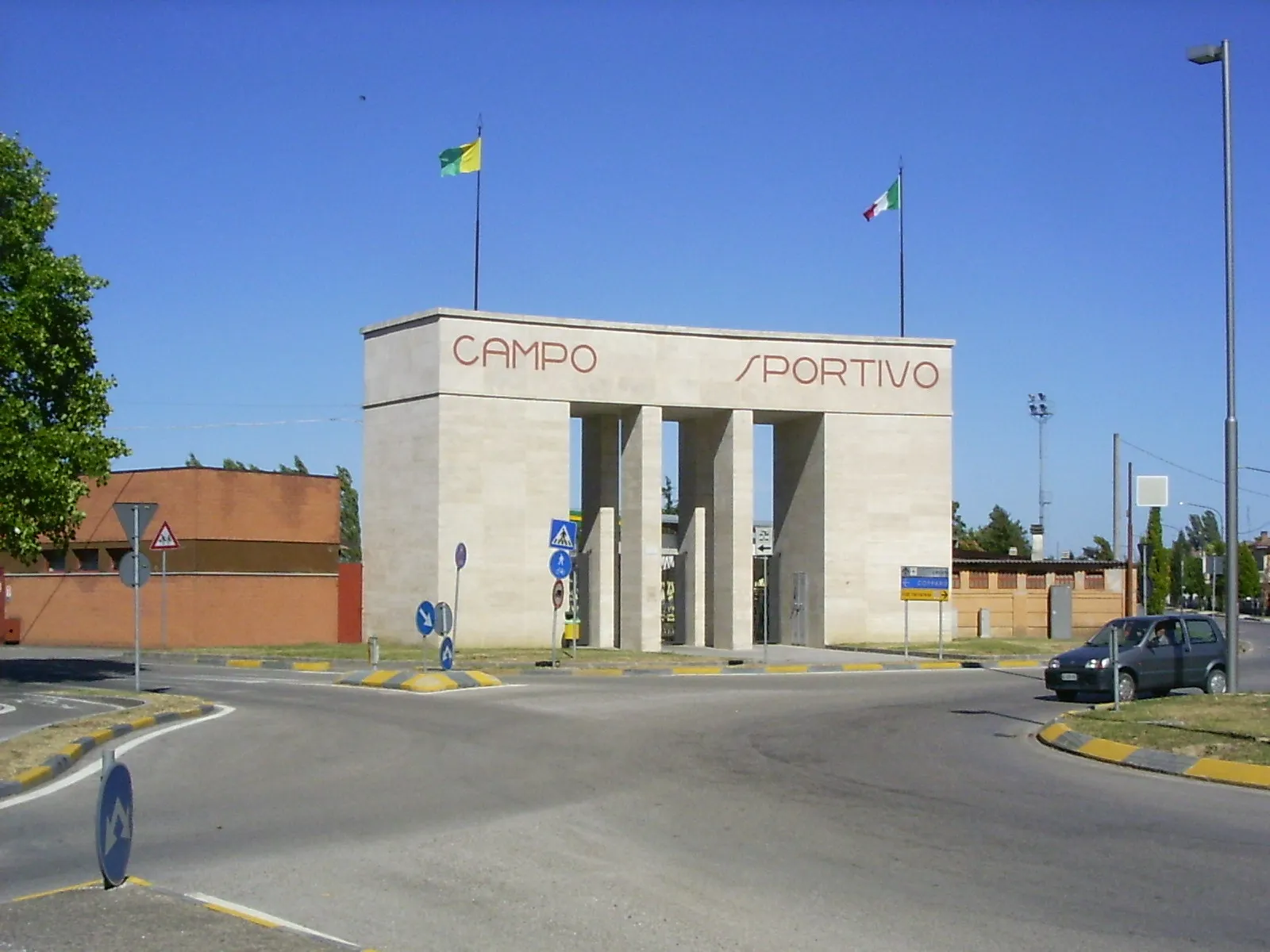 Photo showing: Tresigallo, entrance to the sports complex