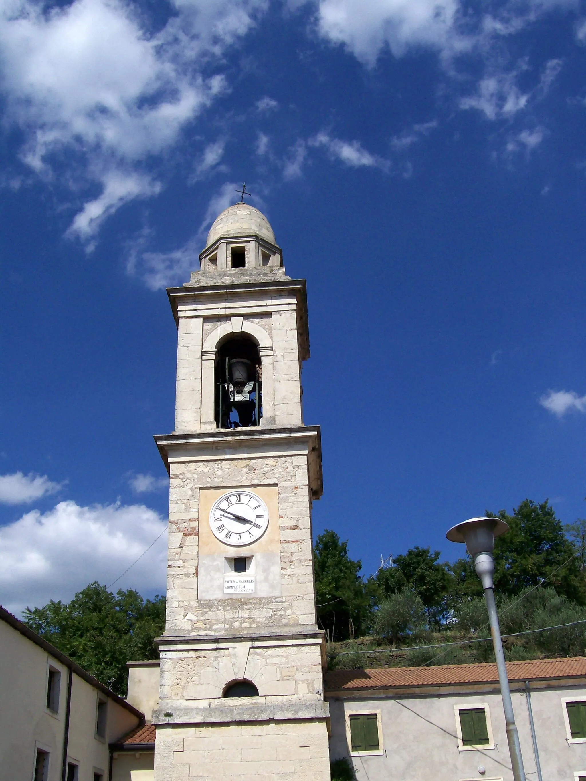 Photo showing: Campanile della chiesa parrocchiale di S. Maria Maddalena in Castelcerino di Soave (VR)