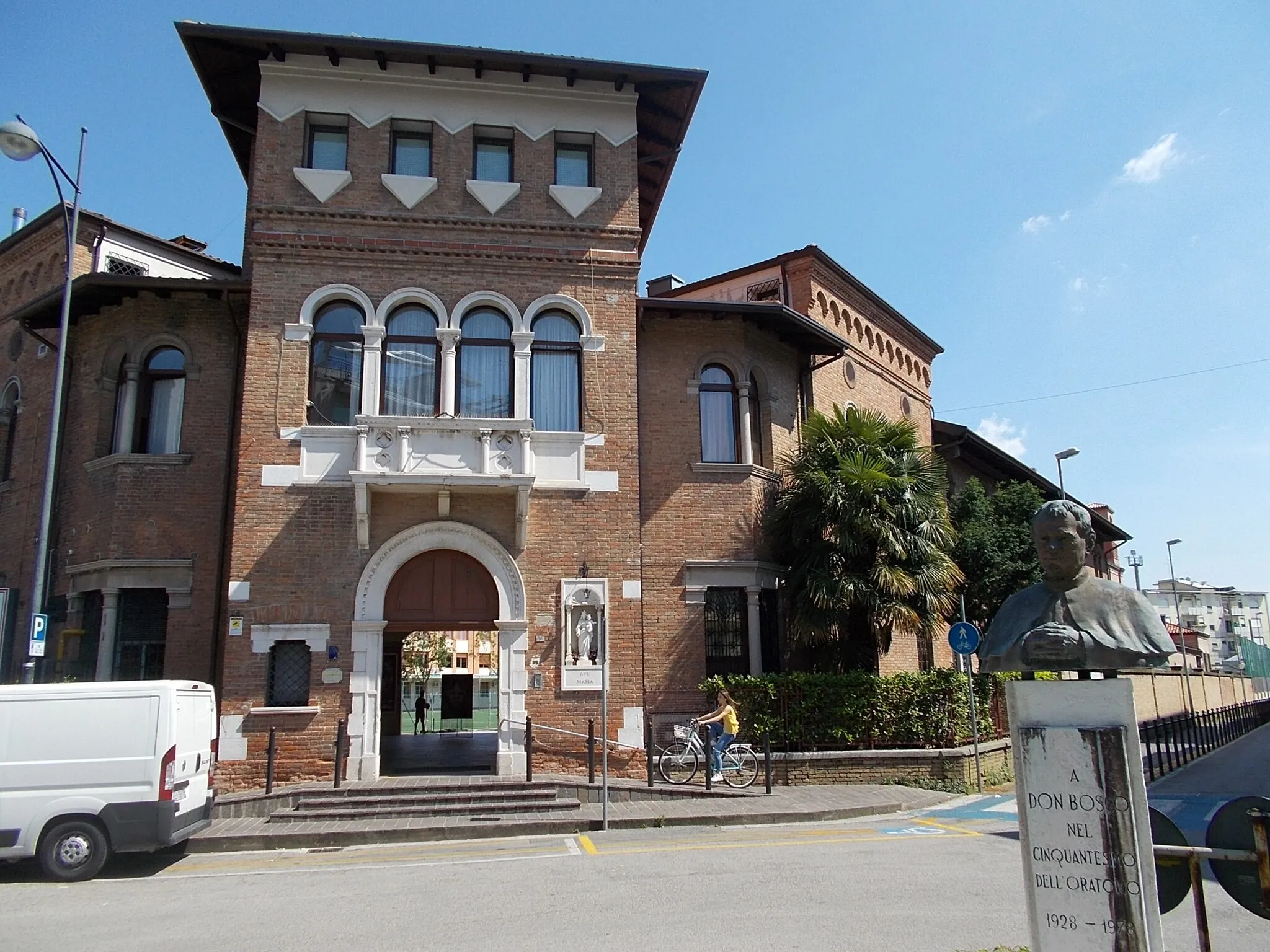 Photo showing: San Donà di Piave - Teatro Don Bosco