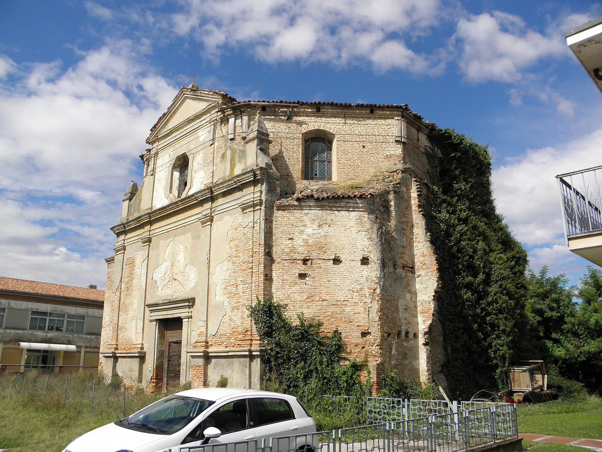 Photo showing: Buso, frazione di Rovigo: la vecchia chiesa parrocchiale di San Marco
