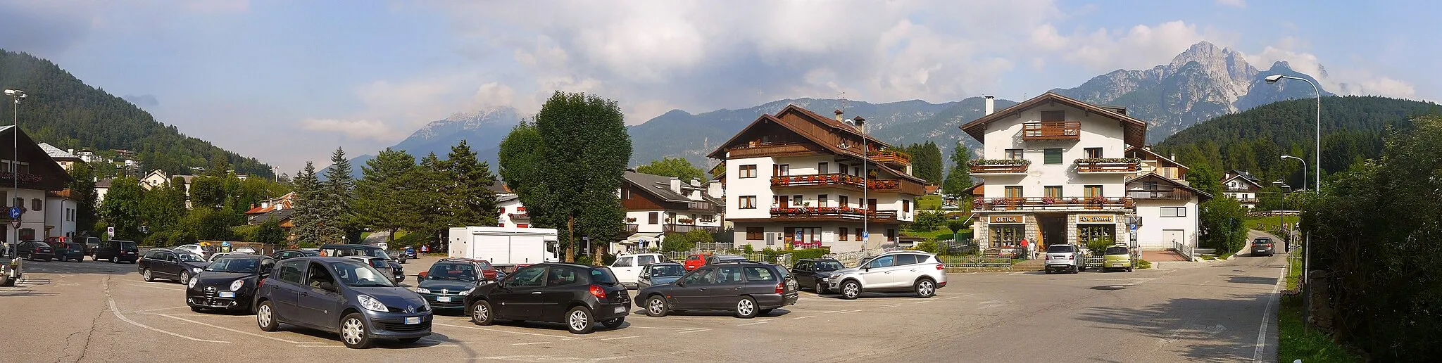 Photo showing: A view in Tai di Cadore in 2009 July.