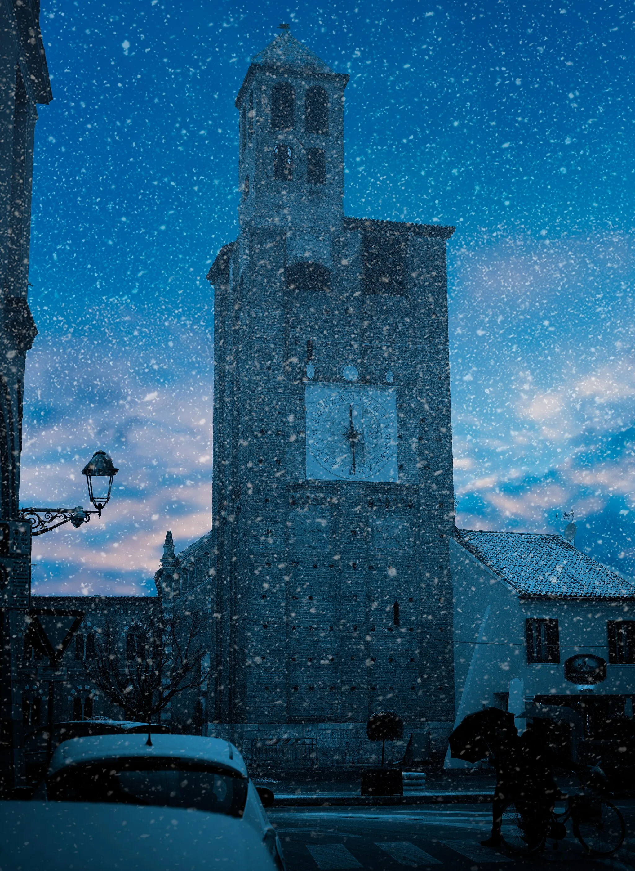 Photo showing: Torre Carrarese in una giornata nevosa
