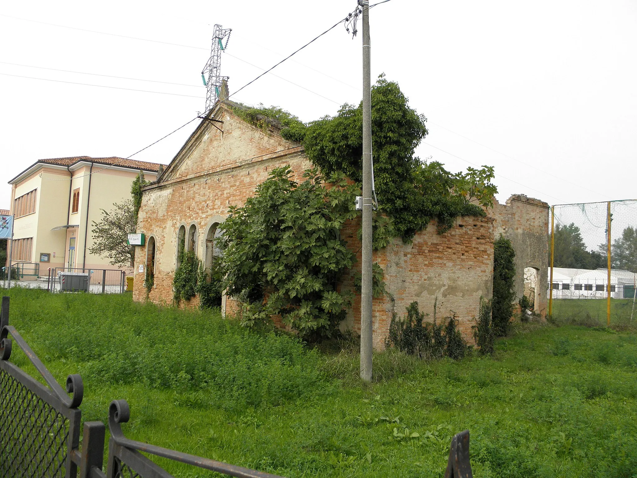 Photo showing: Scaltenigo, frazione di Mirano: casa diroccata.