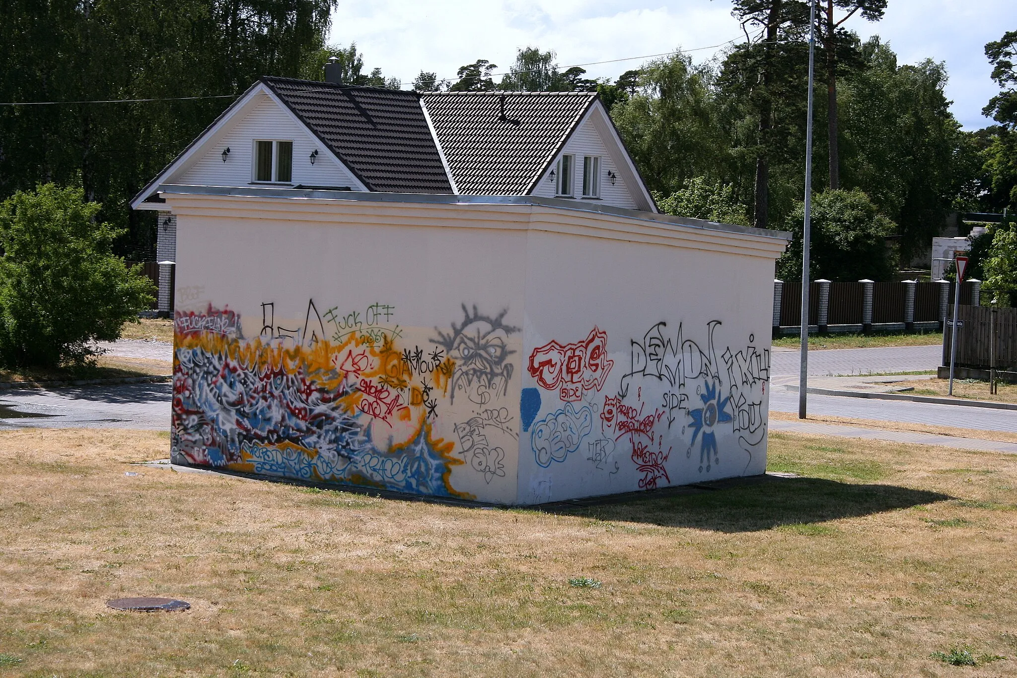 Photo showing: Graffiti in Ventspils
