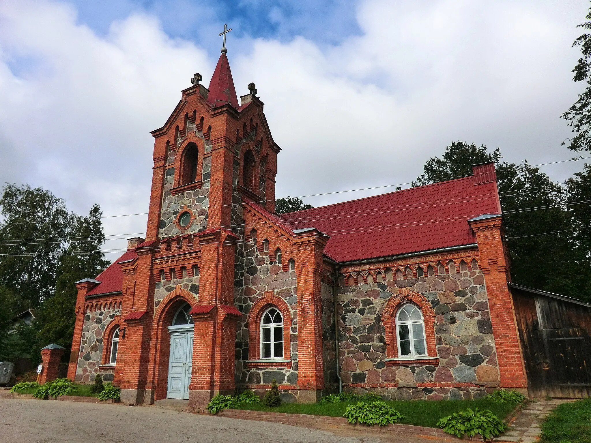 Photo showing: ворота кладбища