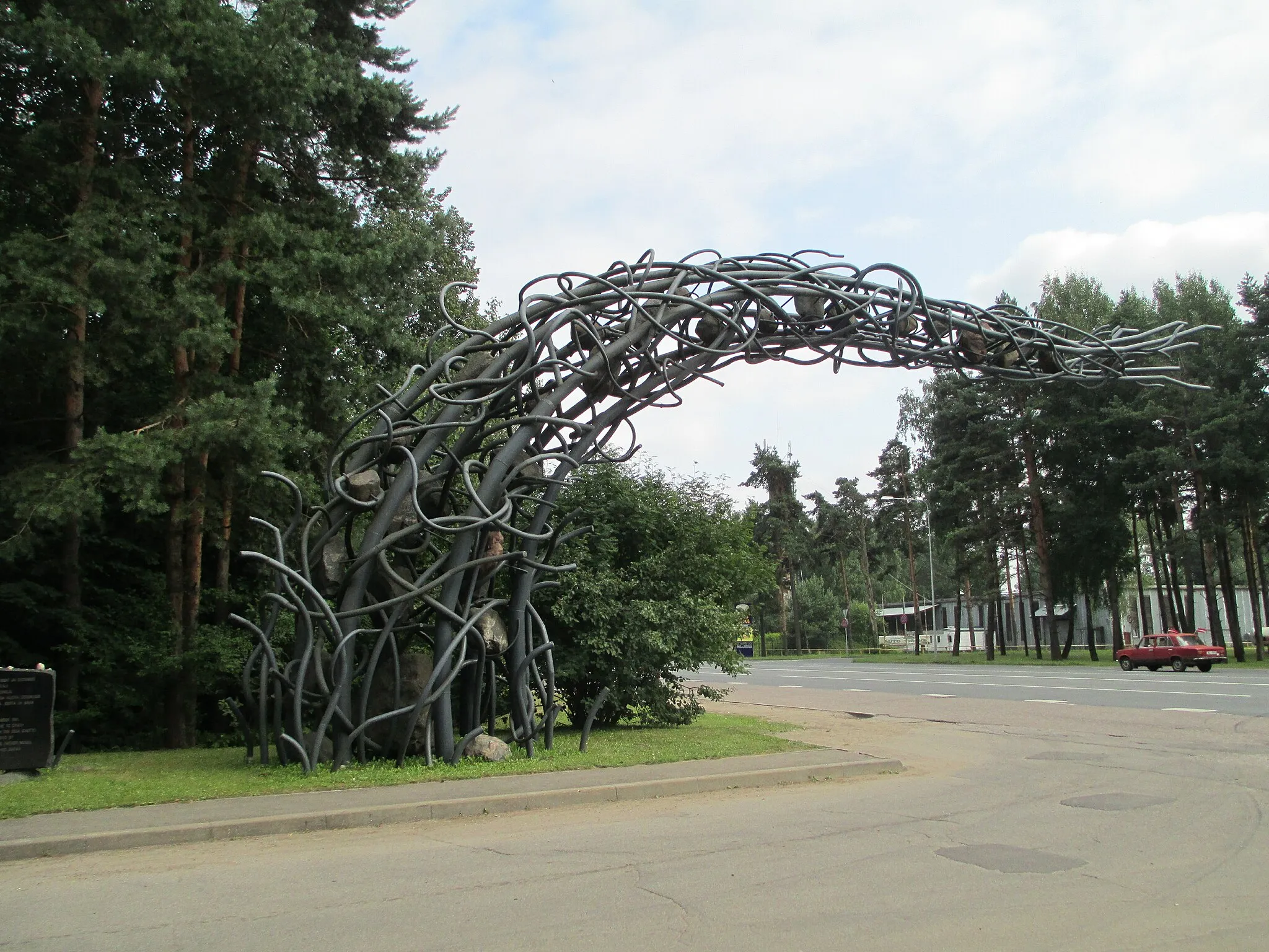 Photo showing: entrance to rumbula forest killing site