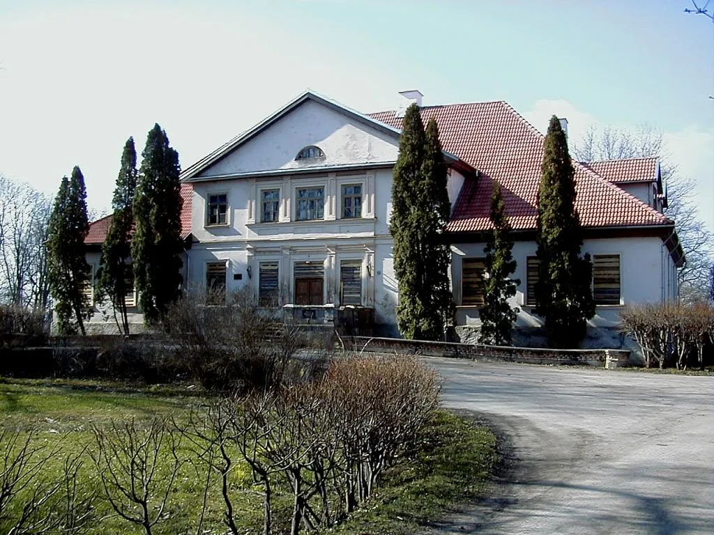Photo showing: Pūres muižas pils 2000-04-15
