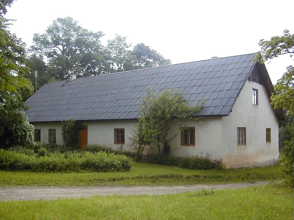 Photo showing: Sausnēja, rakstnieka Valda muzejs 2002-06-22