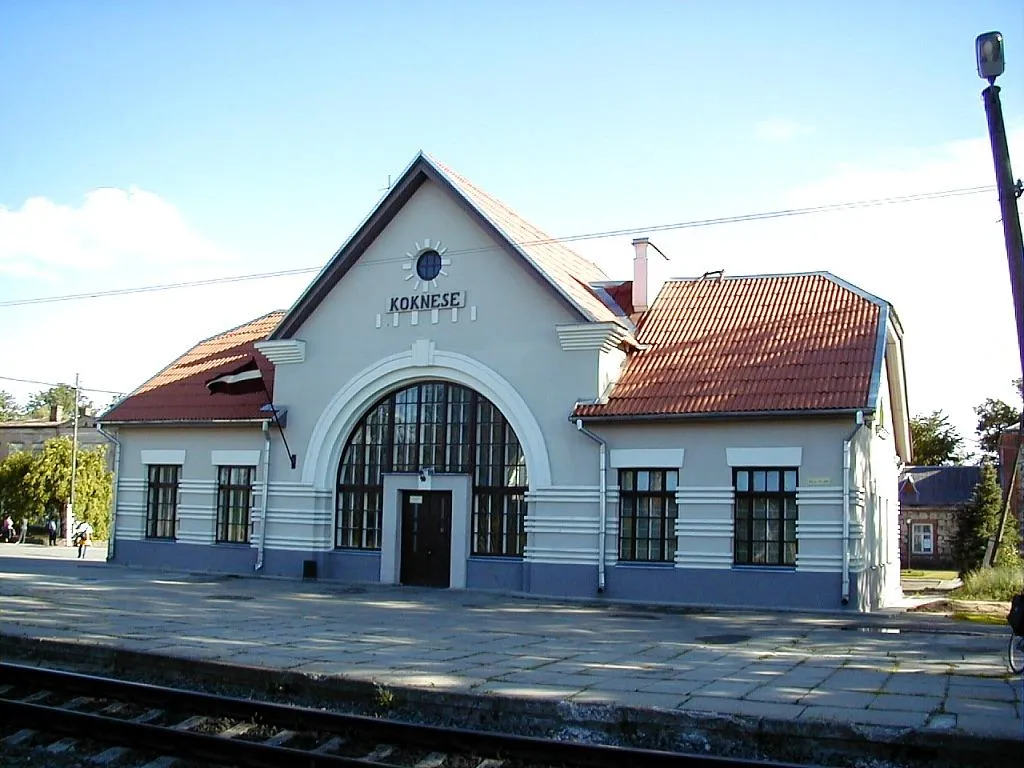 Photo showing: Stacja kolejowa w Kokenhuzie