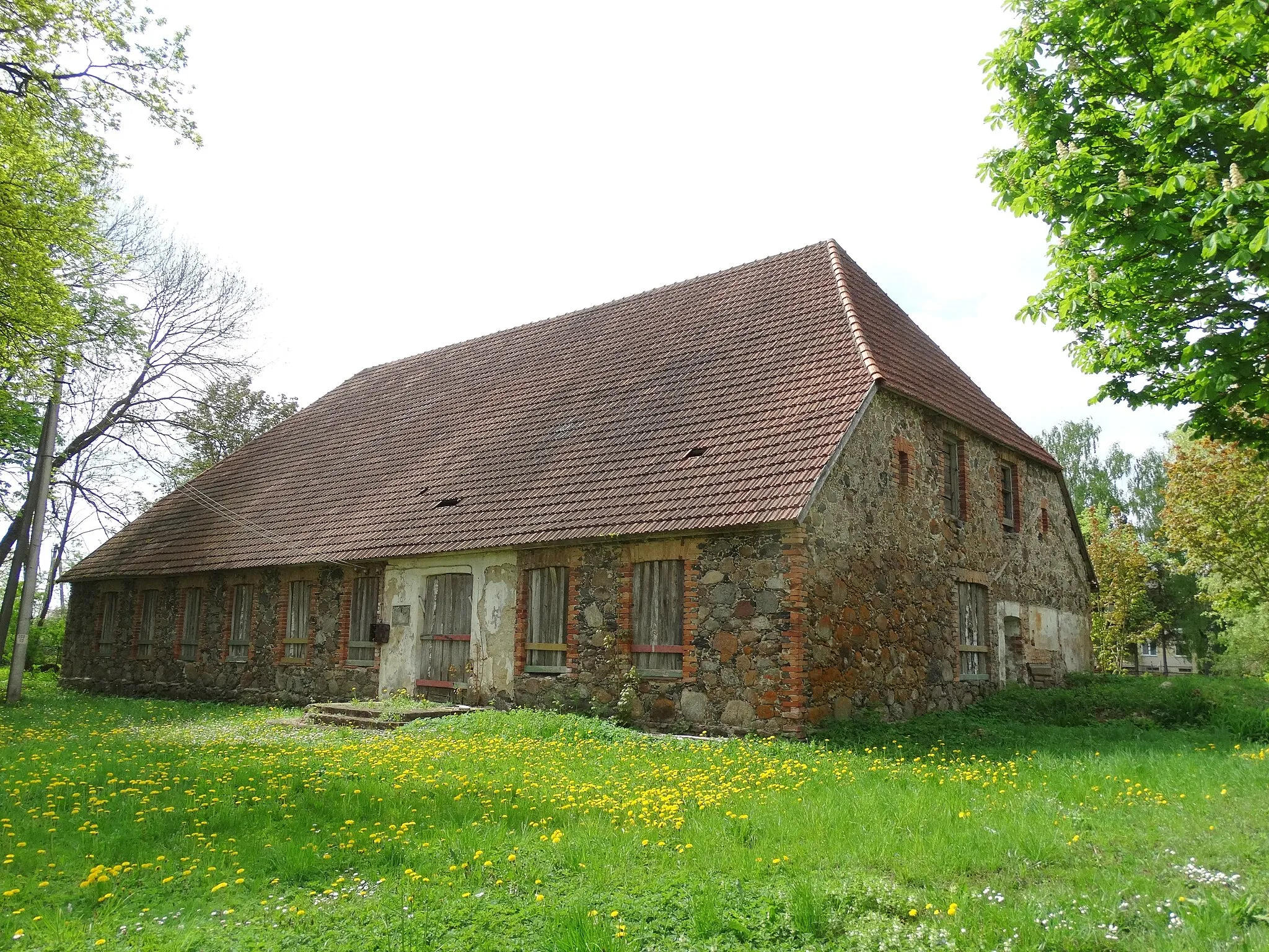 Photo showing: Lutheran parish house, Žeimelis, Lithuania