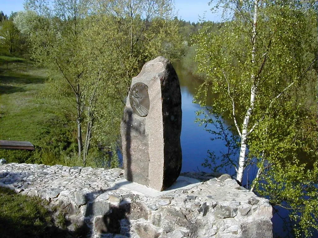 Photo showing: Staiceles dibināšanas piemiņas zīme 2000-04-29