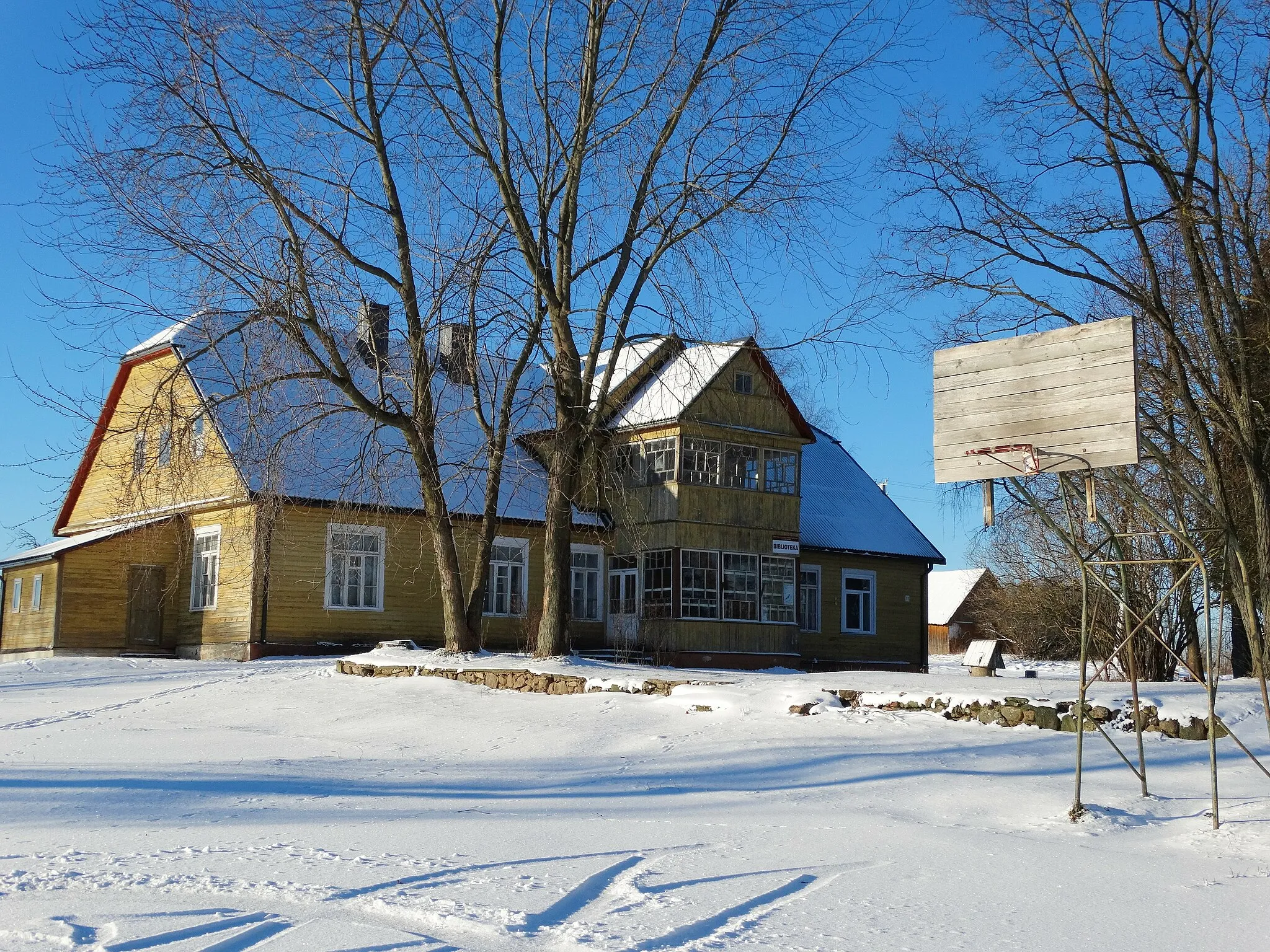 Photo showing: Library, Jagėlonys, Elektrėnai Municipality, Lithuania