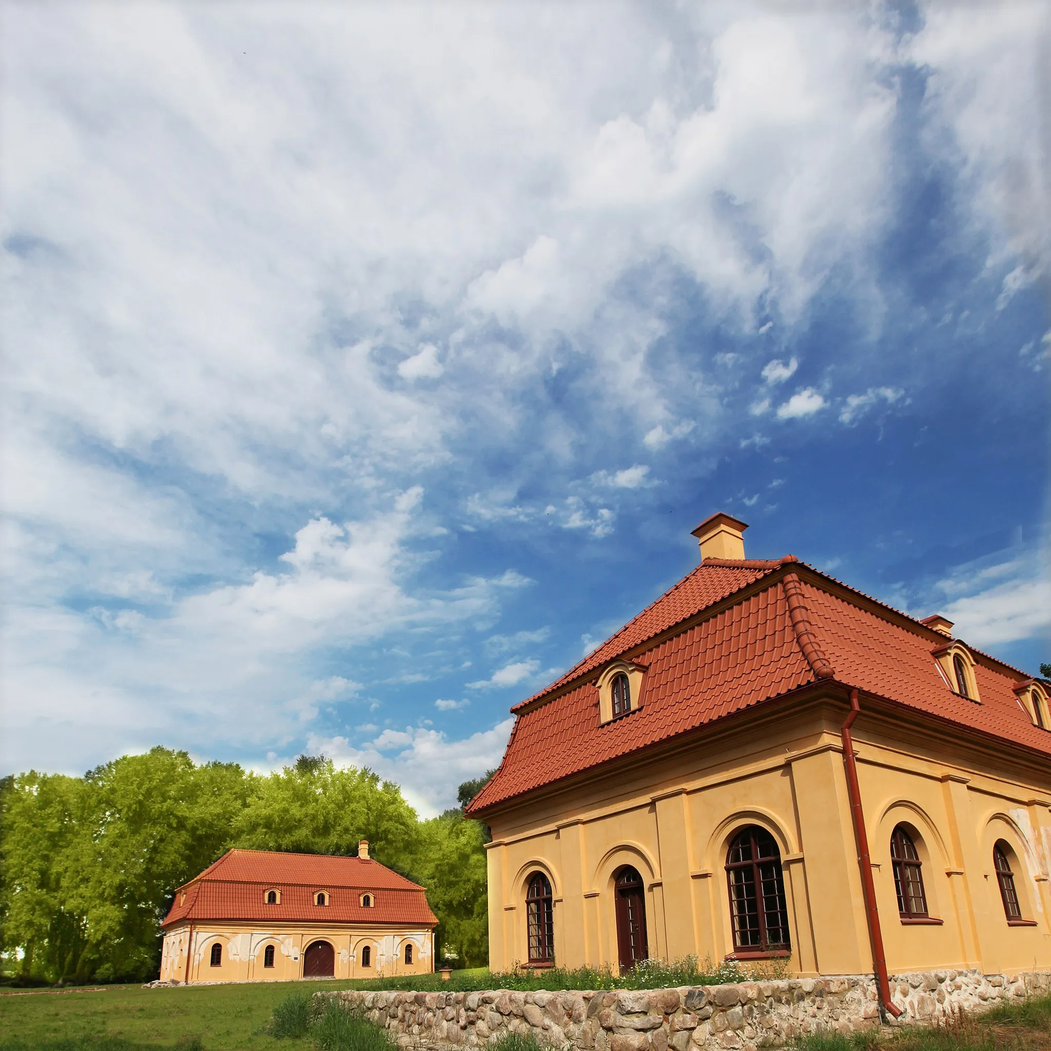 Photo showing: THE 18TH CENTURY BAROQUE ARCHITECTURAL ENSEMBLE OF LIUBAVAS MANOR. Conservation works of Liubavas Manor Officine and Orangery competed in 2016.