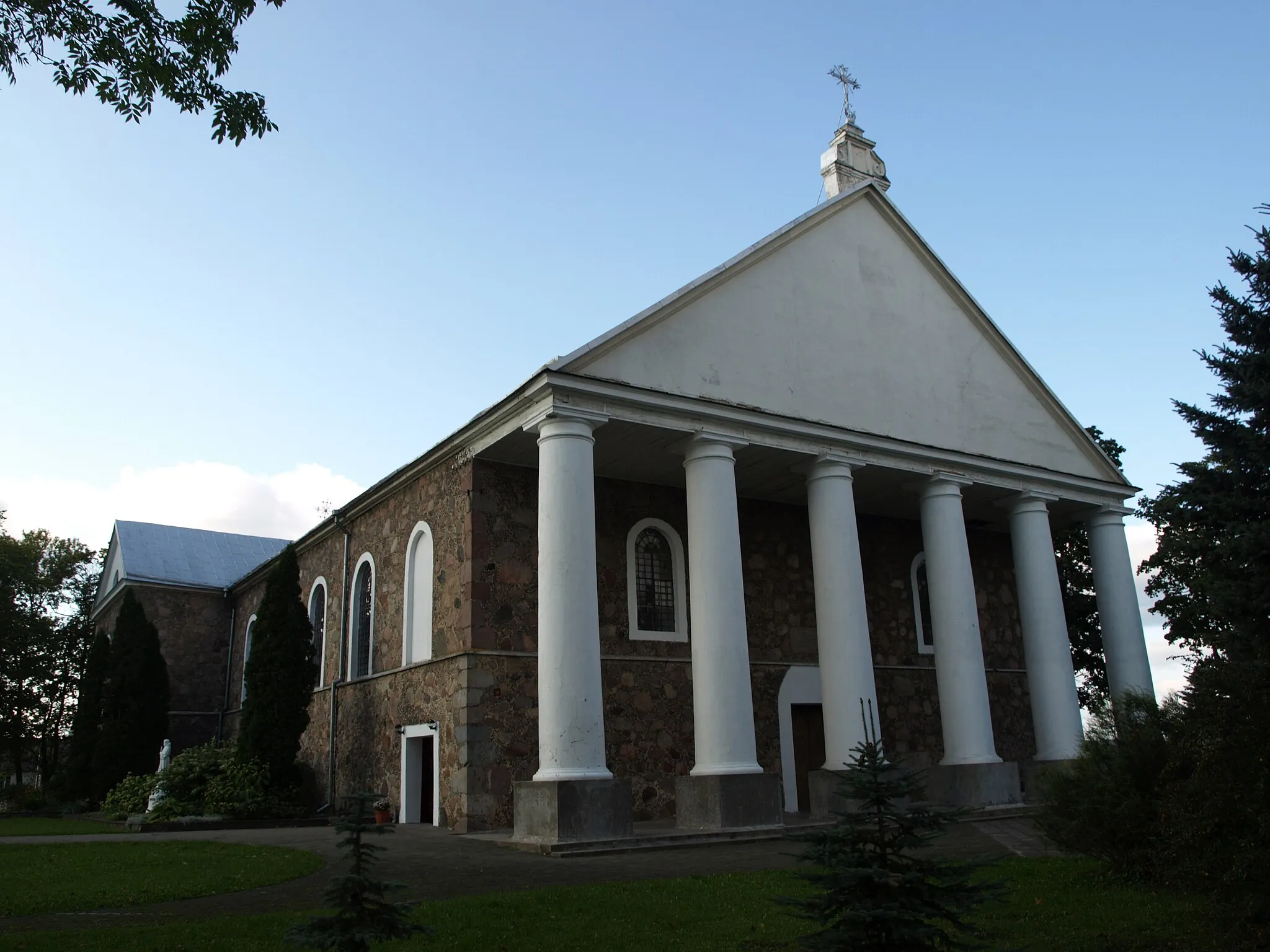 Photo showing: Eišiškės church, Šalčininkai district, Lithuania