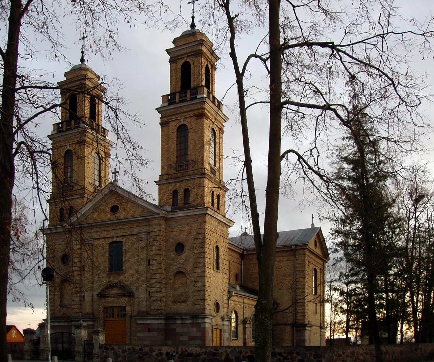 Photo showing: Vievis church, Elektrėnai municipality, Lithuania