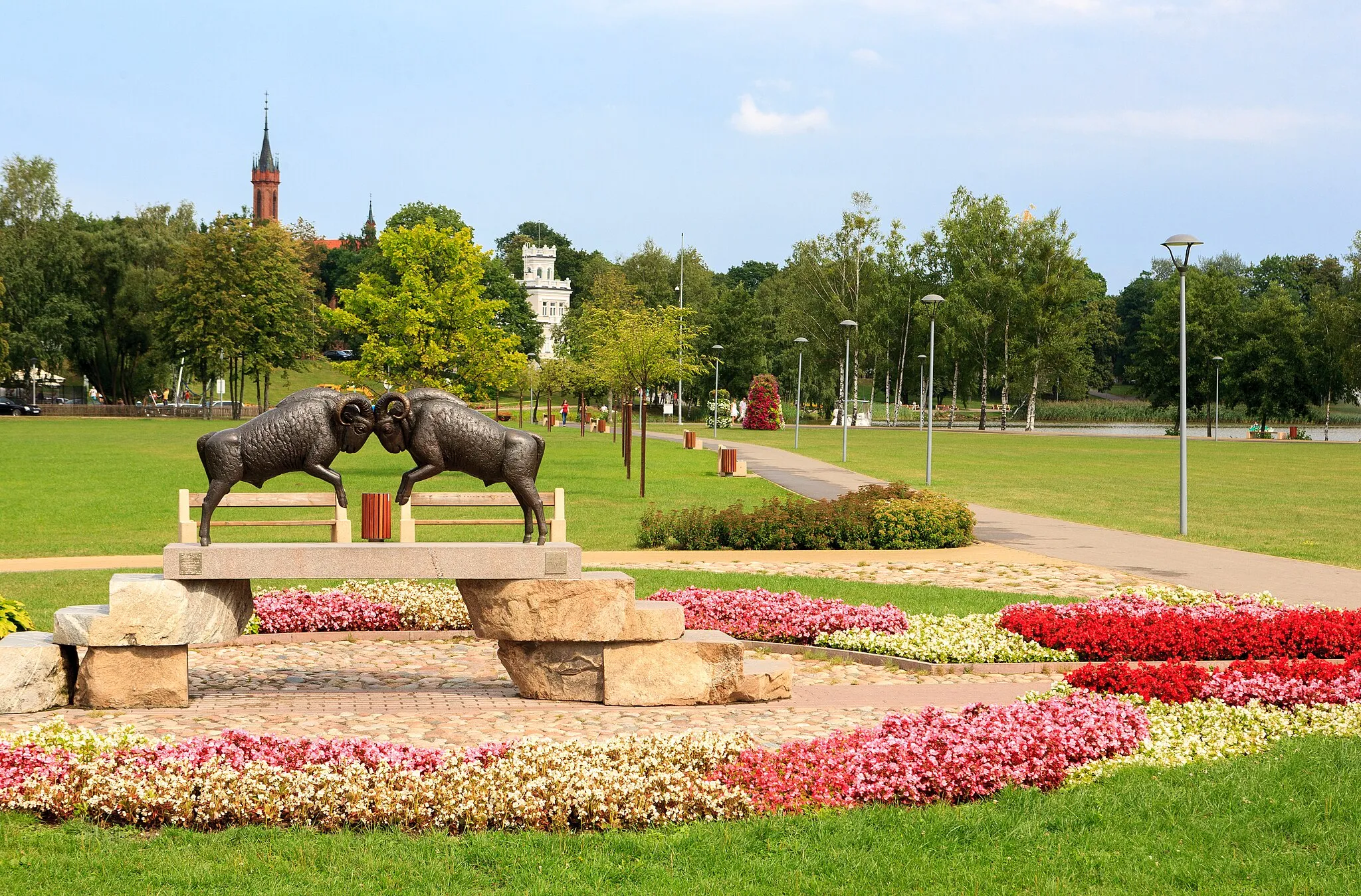 Photo showing: Leisure promenade in central Druskininkai