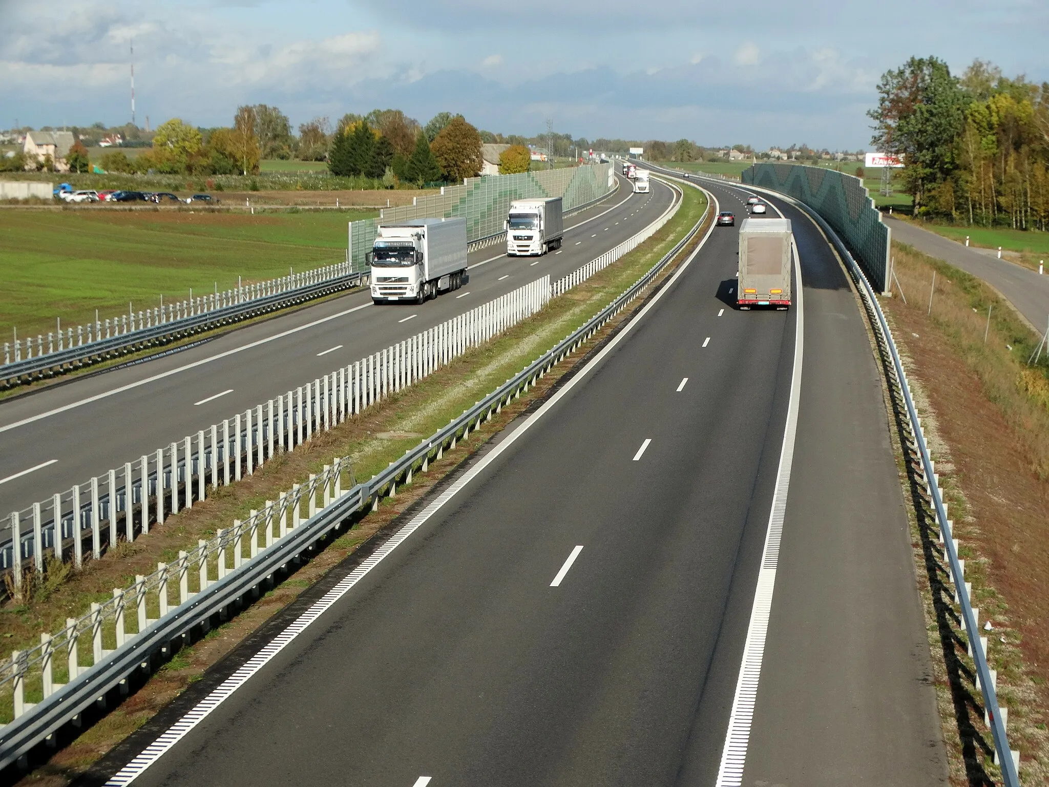 Photo showing: Via Baltica highway after reconstruction, by Veiveriai, Prienai district, Lithuania