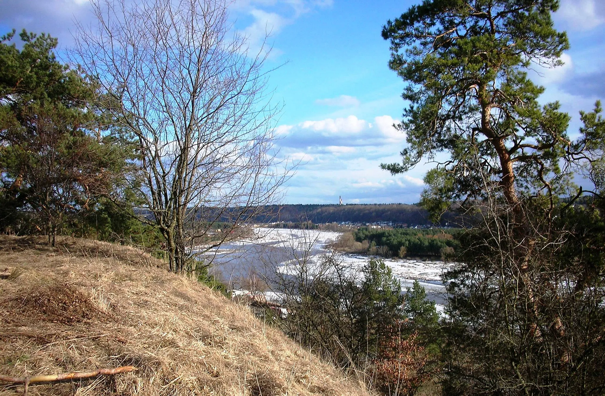 Photo showing: Lentainiai Hillfort. View to Neris River. Kaunas District