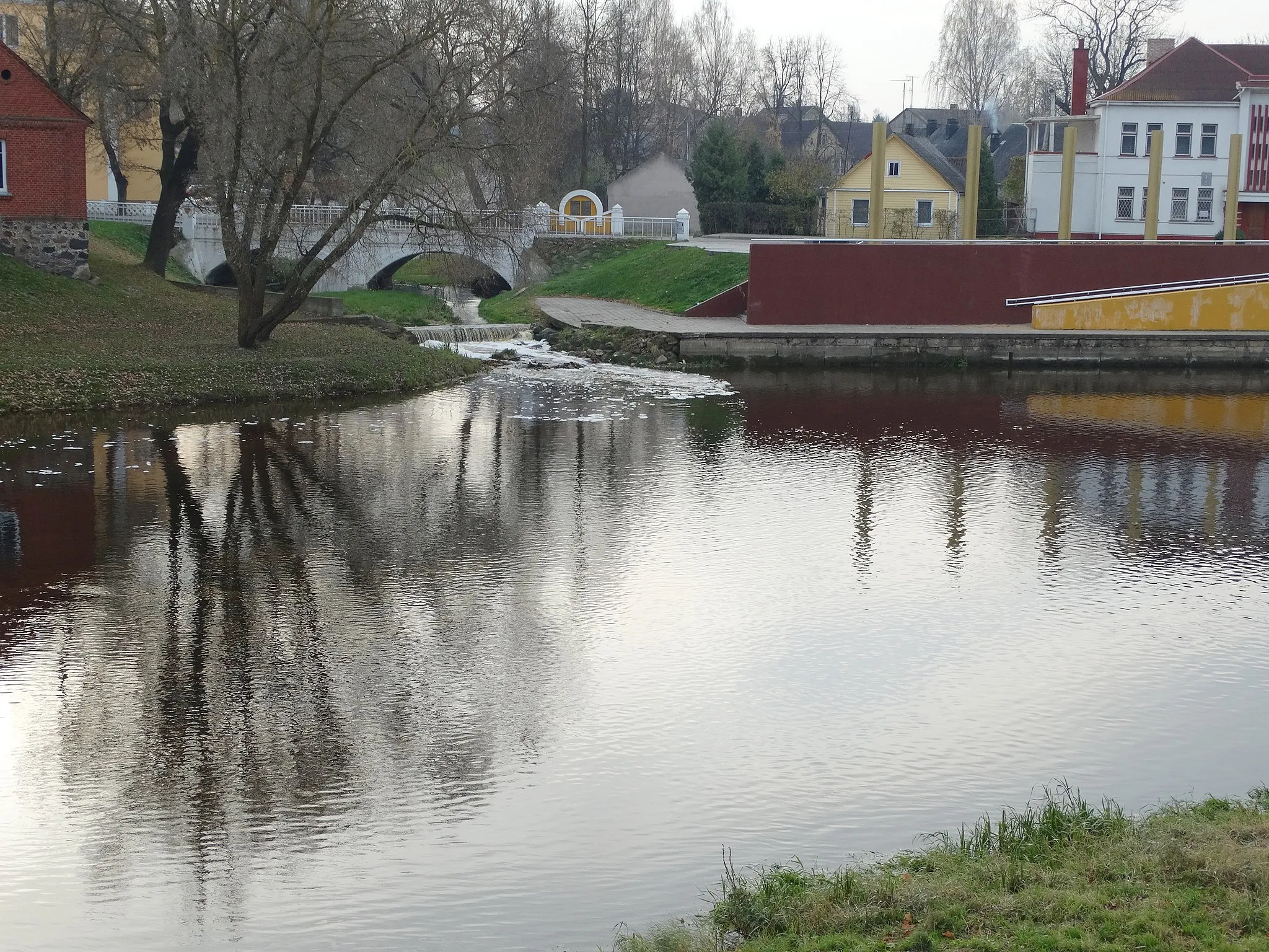 Photo showing: Confluence of Lėvuo and Svalia rivers, Pasvalys, Lithuania