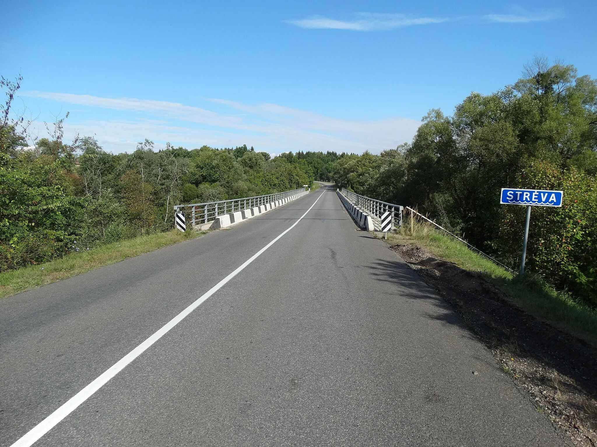 Photo showing: Regional road 188 by Tadarava, Kaišiadorys district, Lithuania