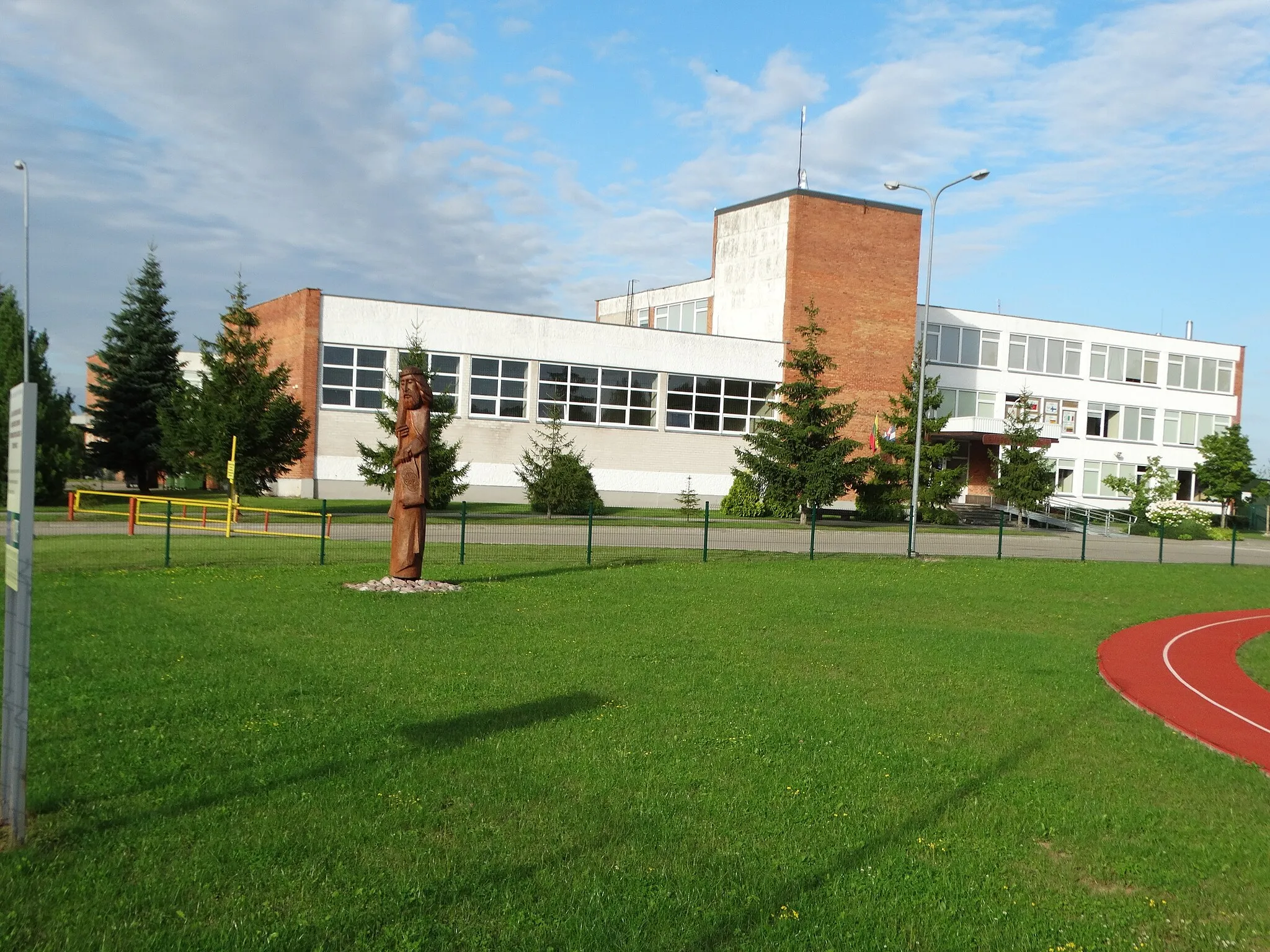 Photo showing: Gymnasium in Neveronys, Kaunas district, Lithuania