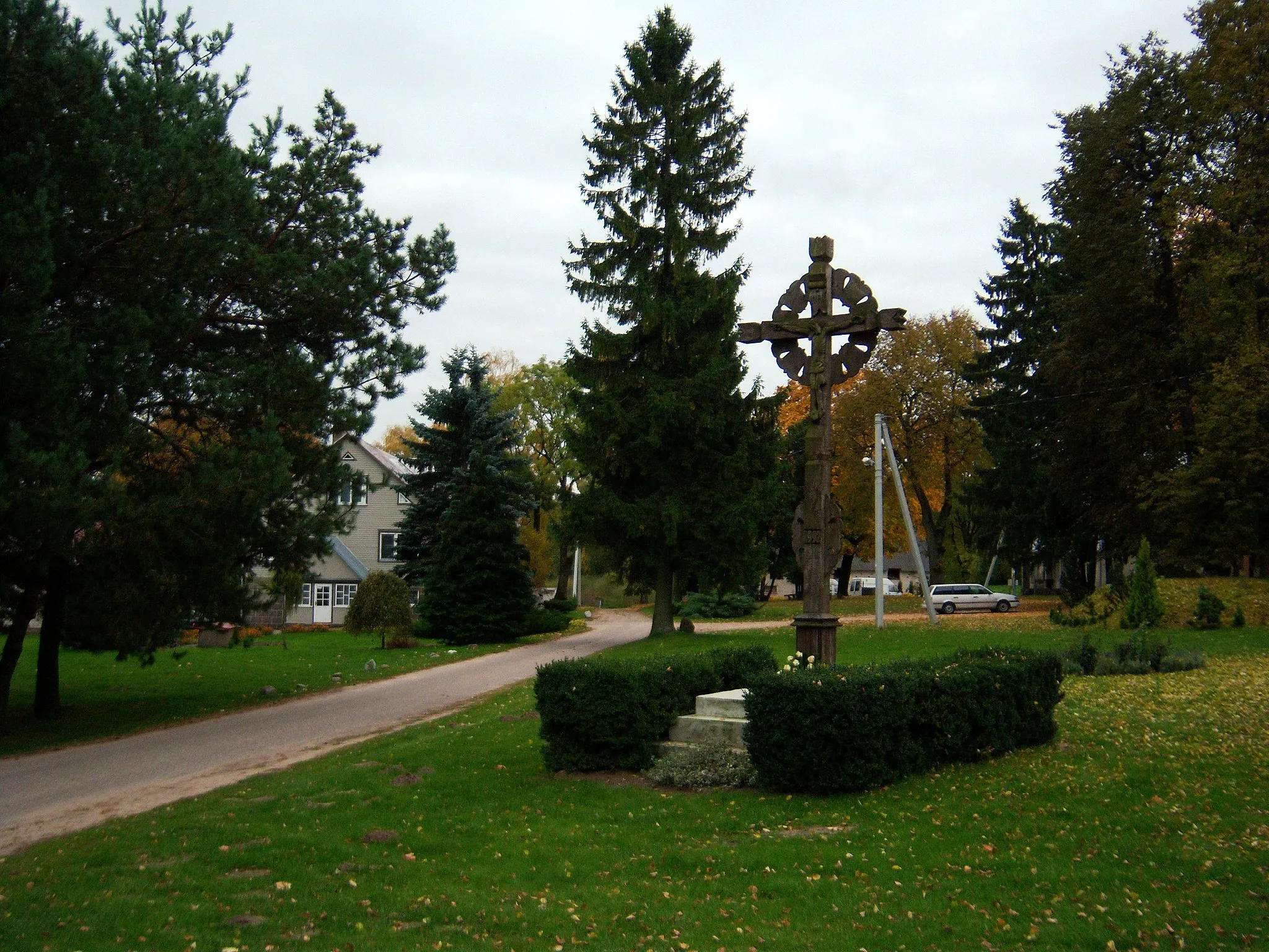 Photo showing: Tabariškiai, cross, Kaunas District, Lithuania