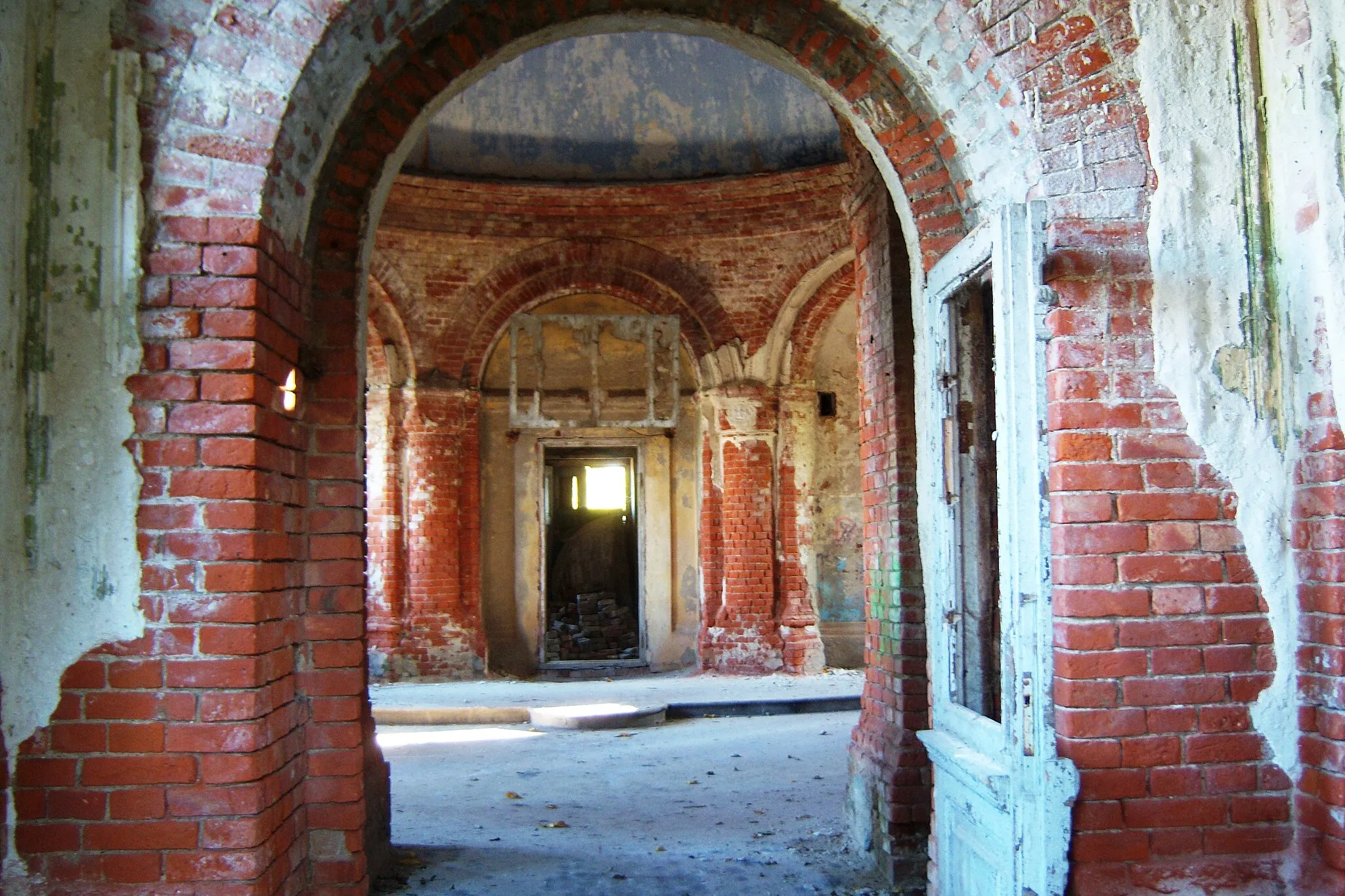 Photo showing: Orthodox Church by Freda Cemetery. Former Kaunas Fortress garrison сhurch. Interior. Lithuania