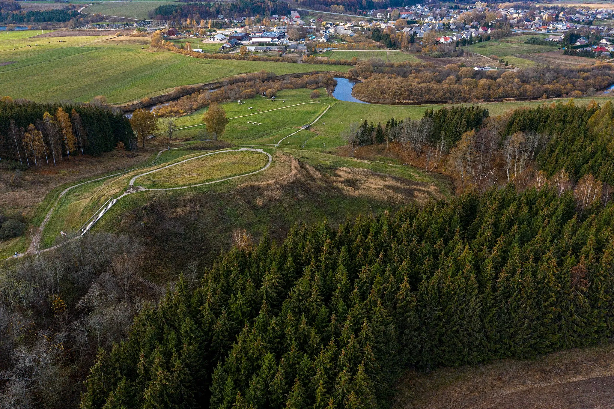 Photo showing: Kartenos piliakalnio istorinis-archeologinis kompleksas