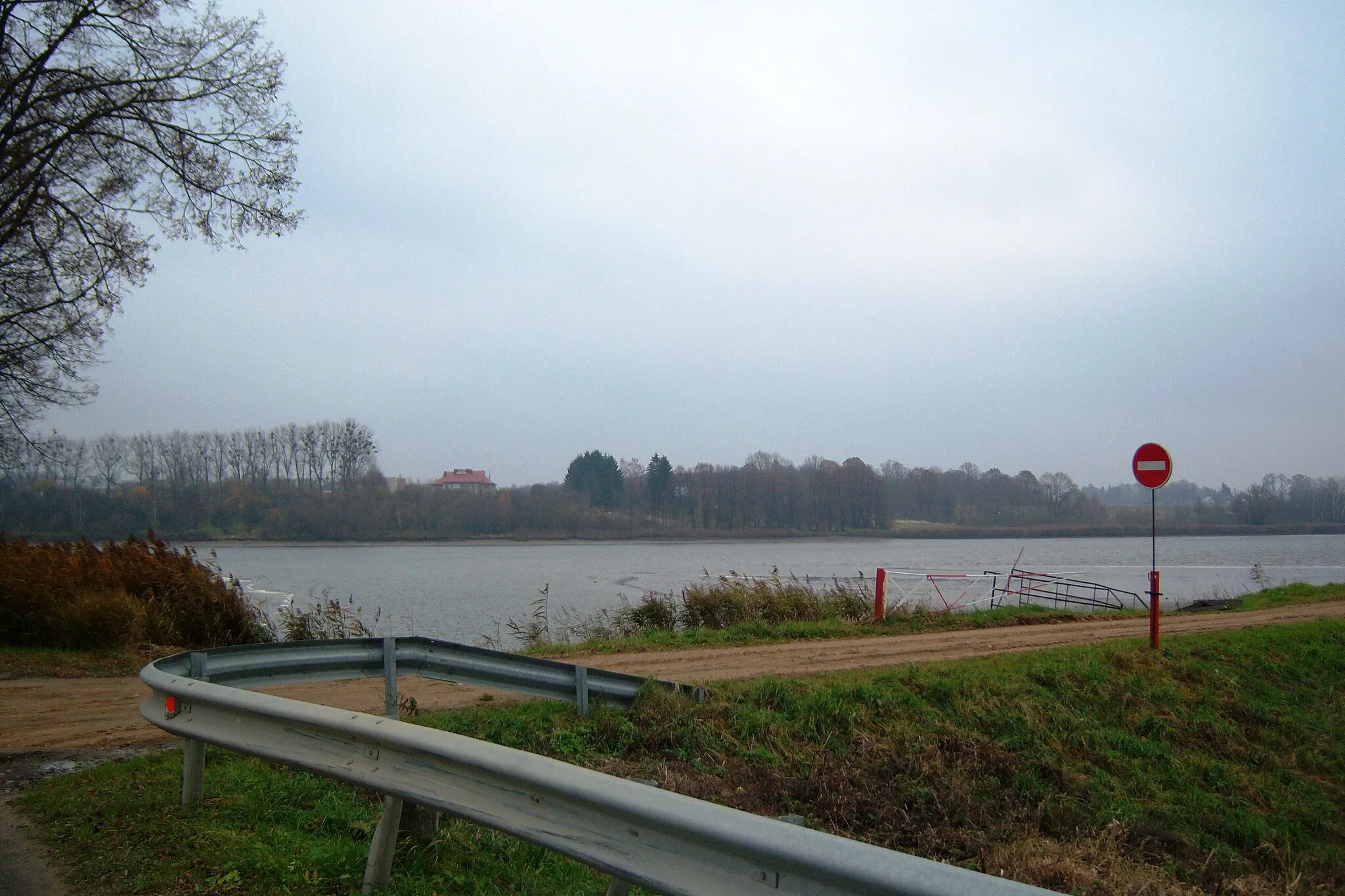 Photo showing: Ponds near Linksmakalnis, Kaunas District. Lithuania