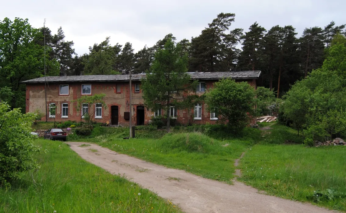 Photo showing: Pėžaičių siaurojo geležinkelio stotis