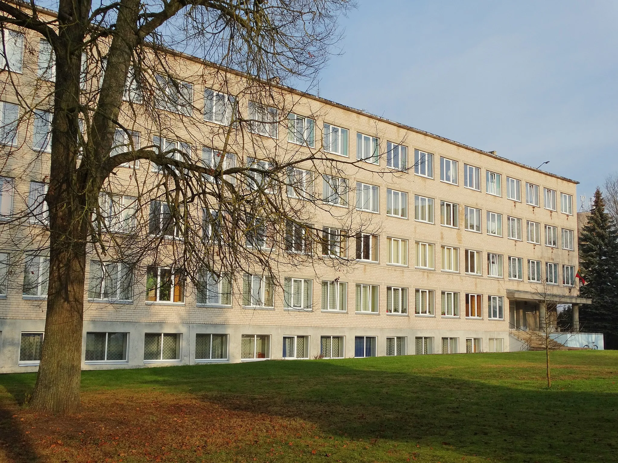 Photo showing: Vacational school, Vabalninkas, Lithuania