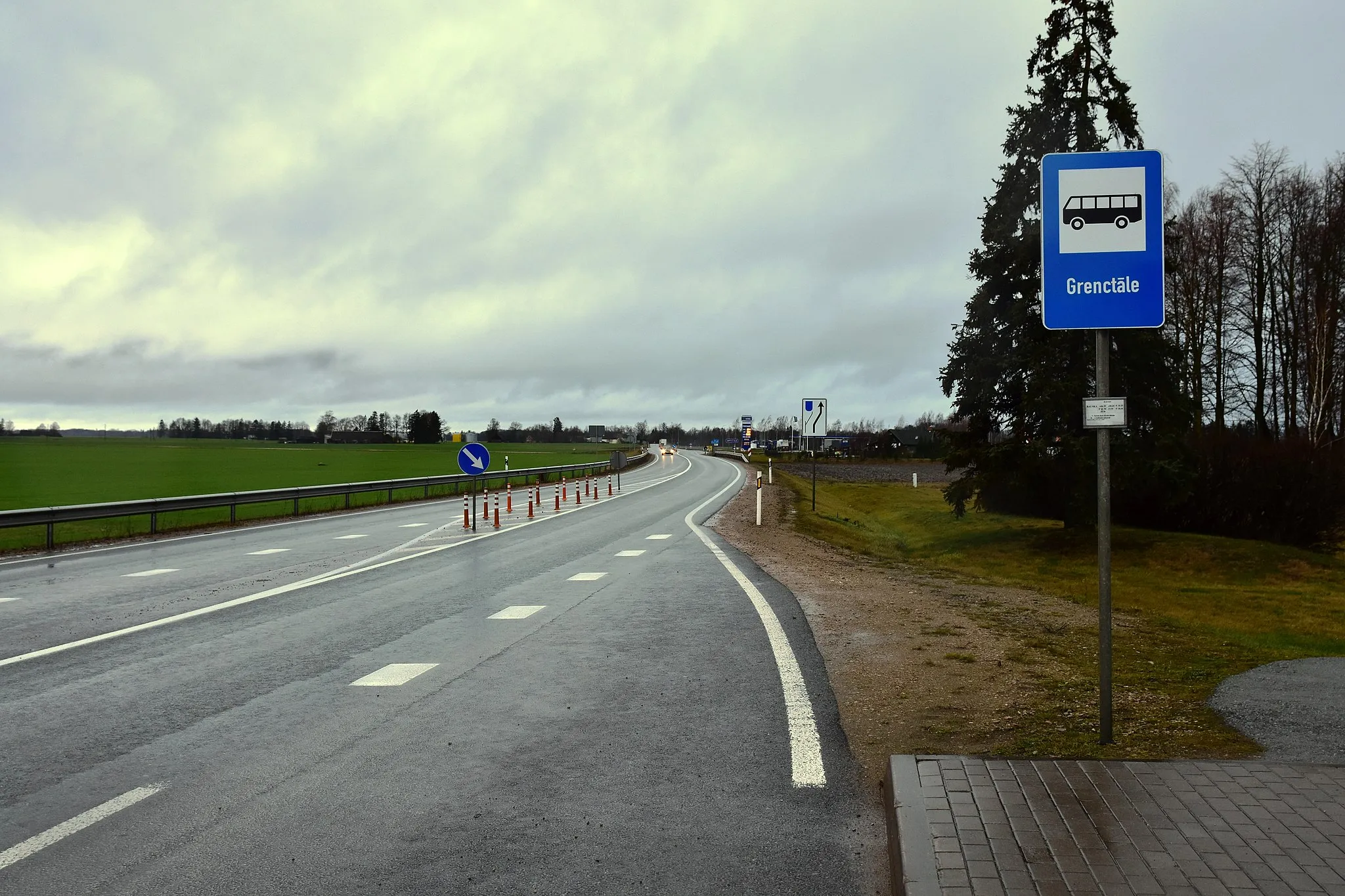 Photo showing: A7 road in Grenctāle