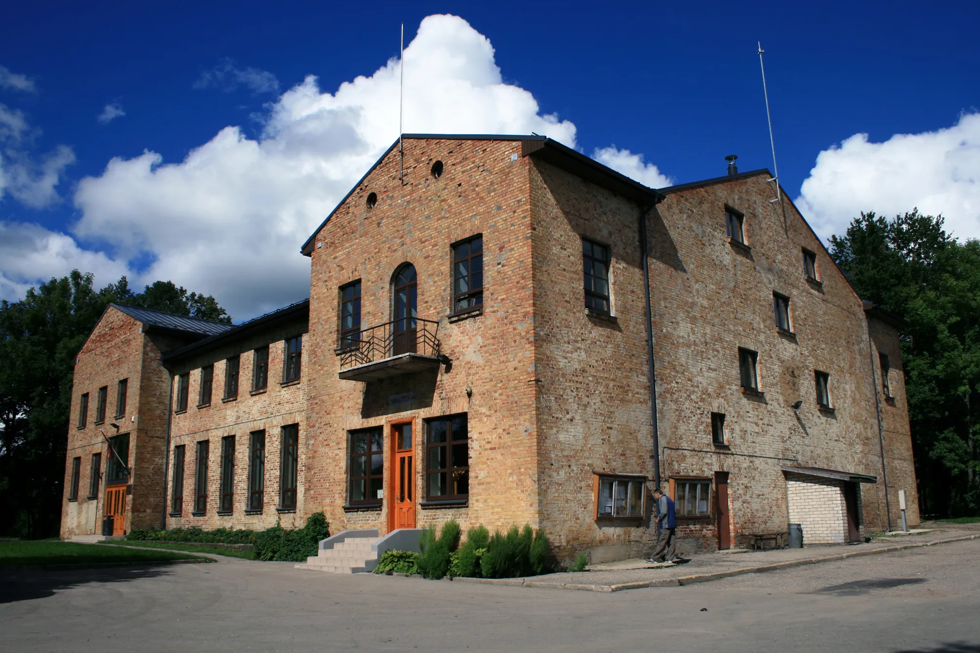 Photo showing: Bārta Parish administration building