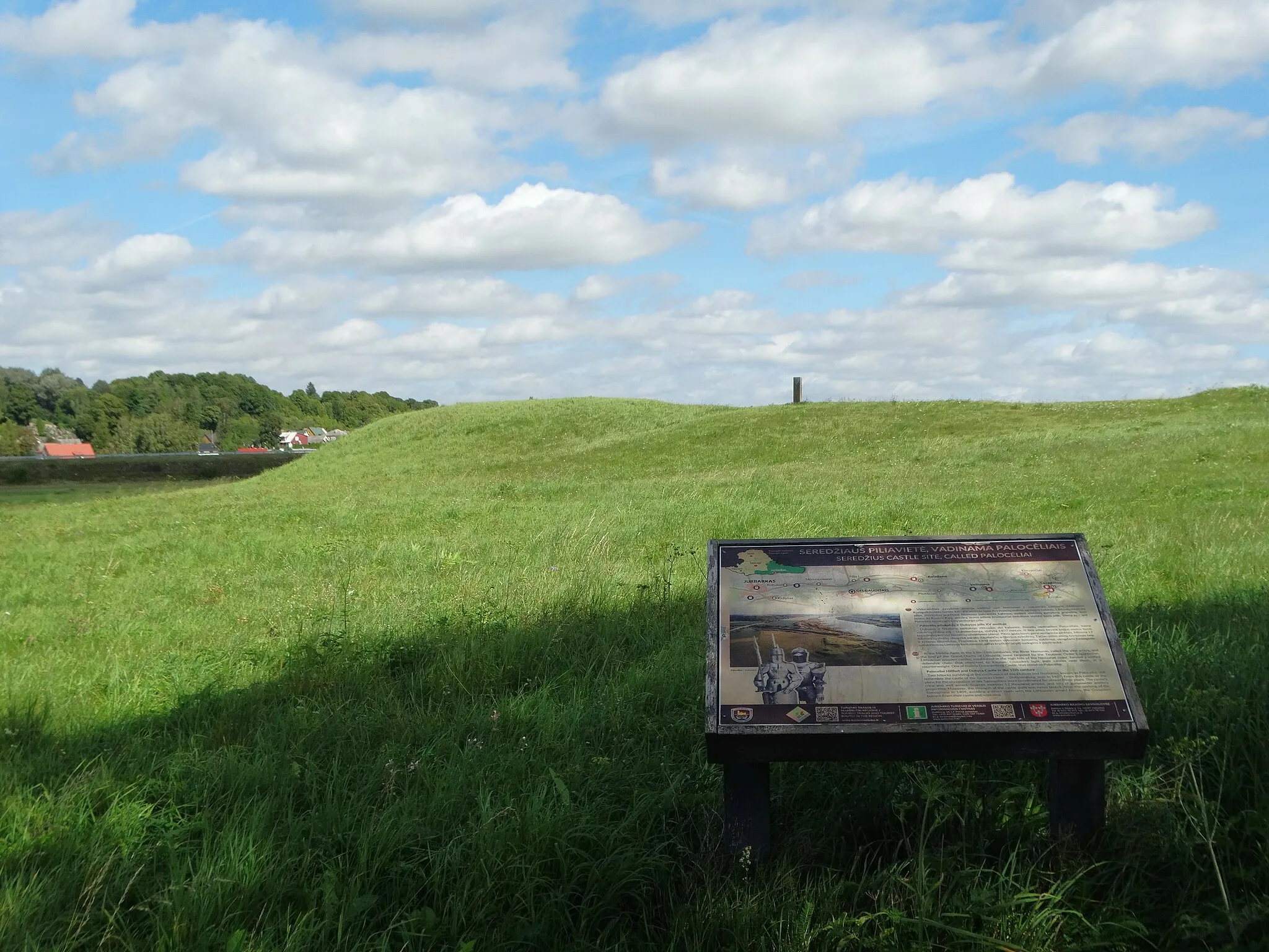 Photo showing: 2nd hillfort, Seredžius, Lithuania