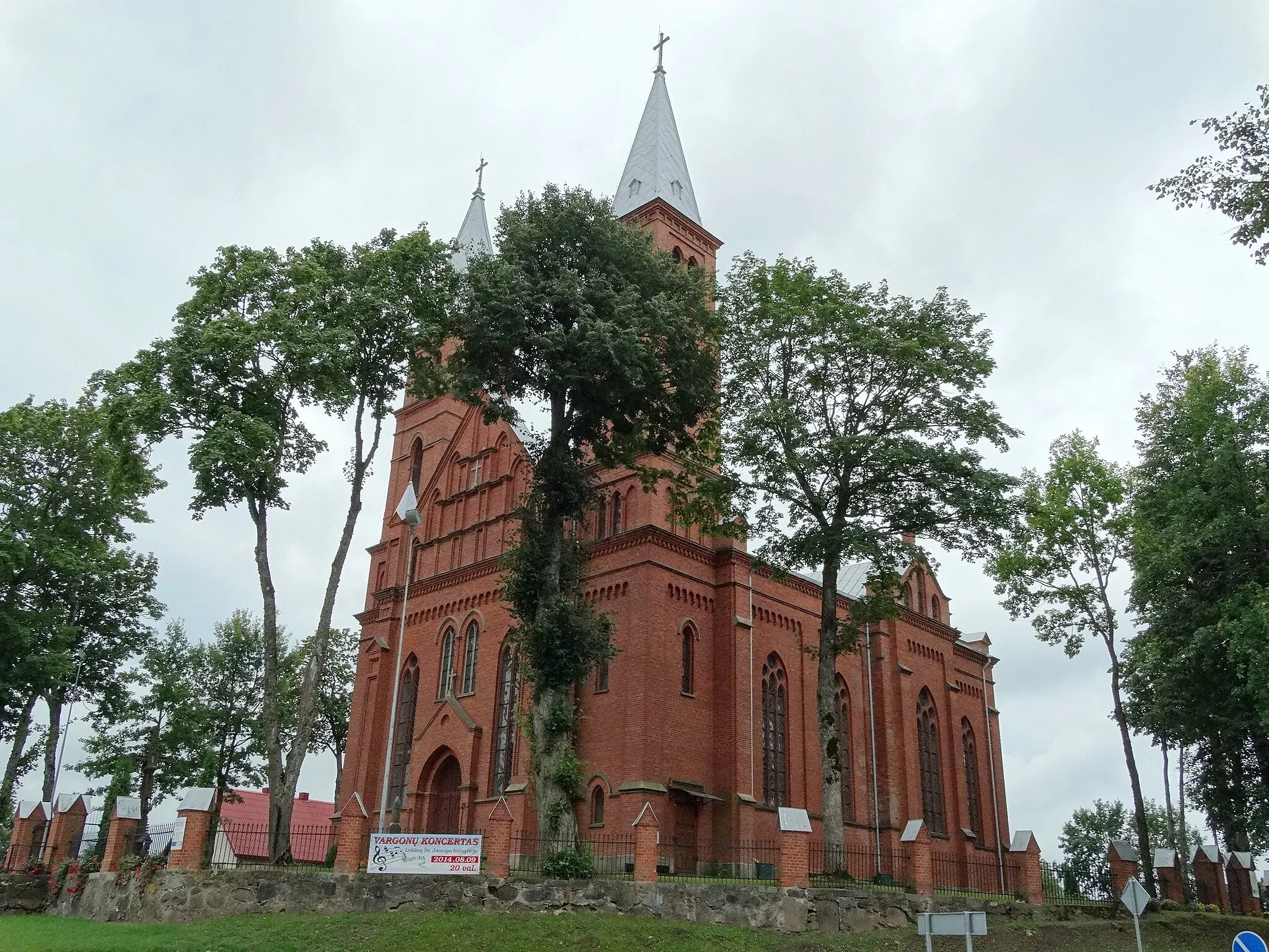 Photo showing: Catholic Church, Leliūnai, Utena District, Lithuania