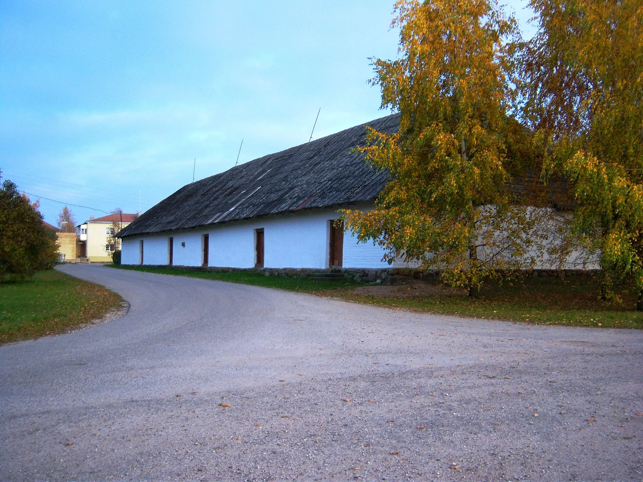 Photo showing: Former manor in Aknystos, barn,  Anykščiai District, Lithuania